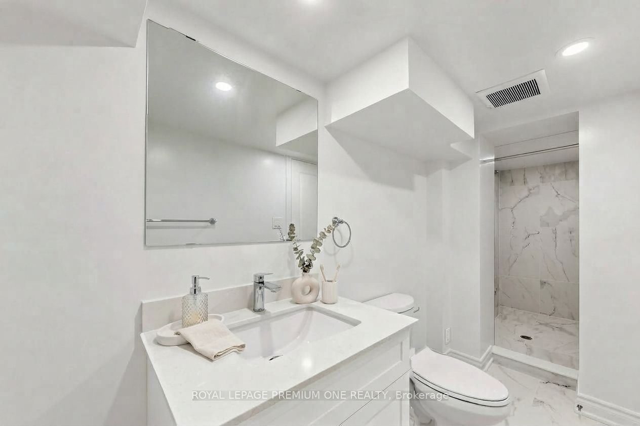 98 Thornton Avenue Property Photo 27