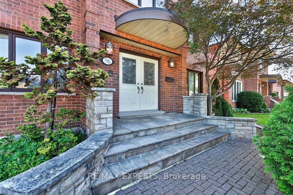 96 Benjamin Drive Property Photo 3
