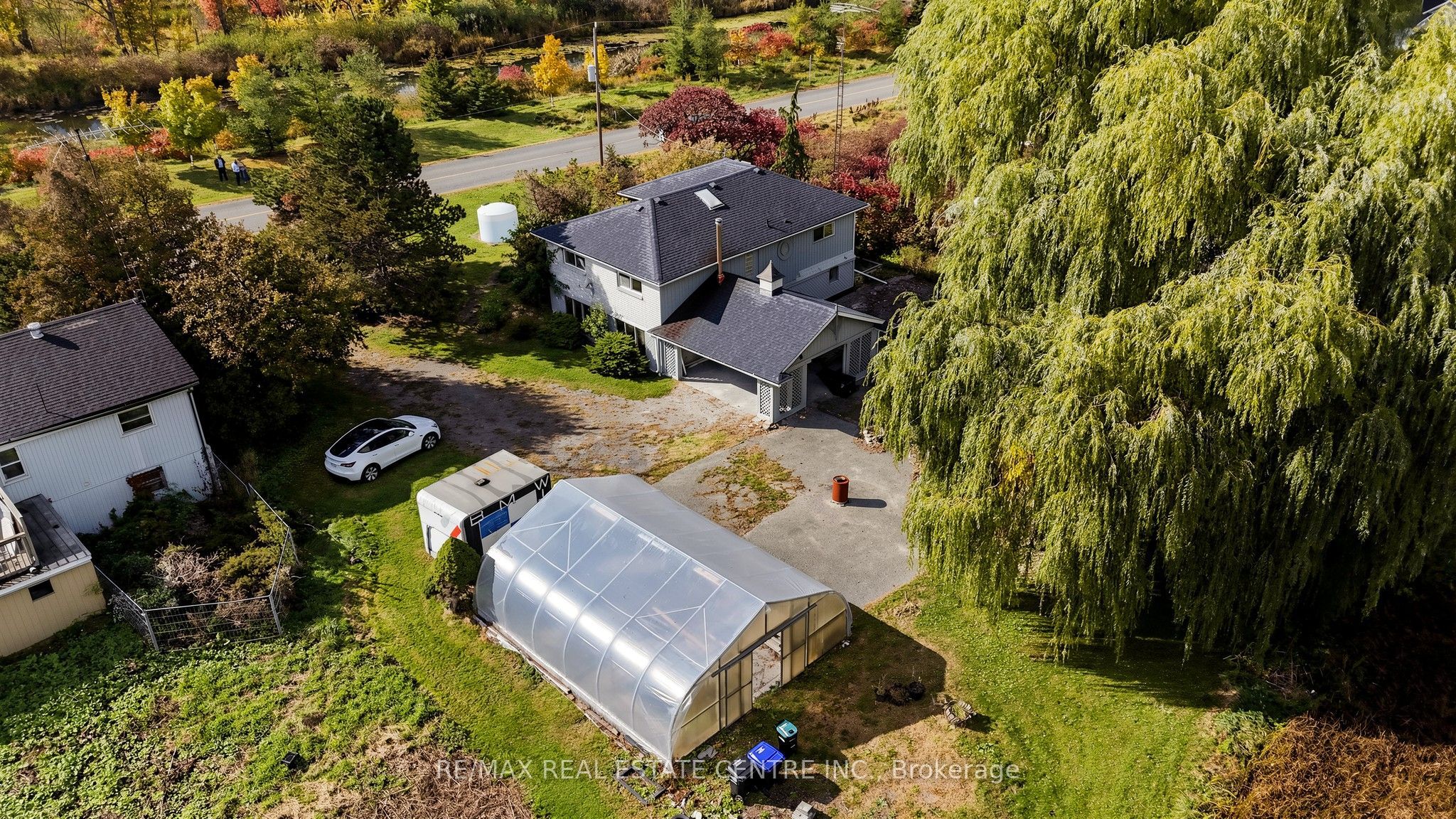 393 Canal Road W Property Photo 45