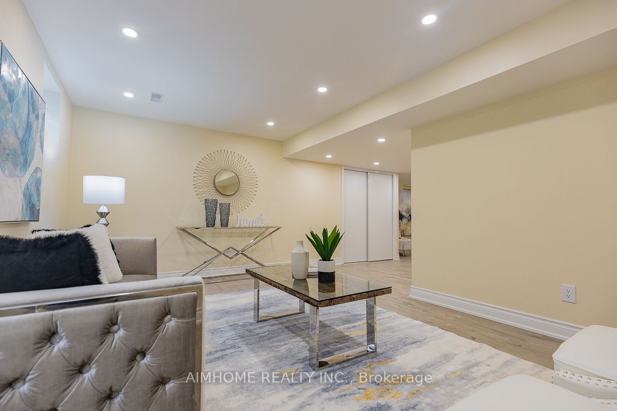 246 Thomas Phillips Drive Property Photo 31