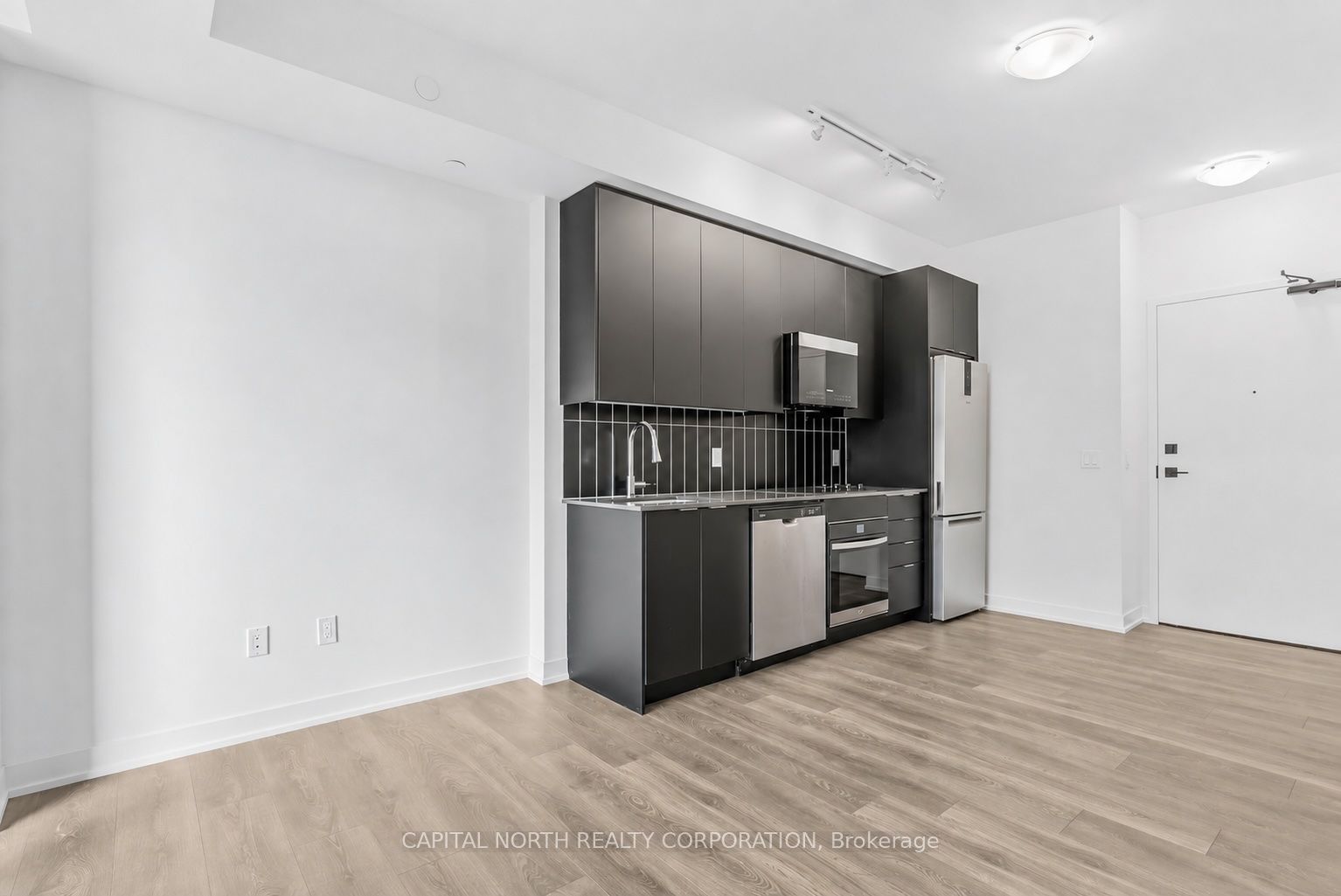 10 Abeja Street 1619 Property Photo 5