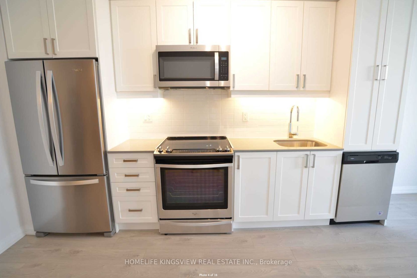 7895 Jane Street 617 Property Photo 7