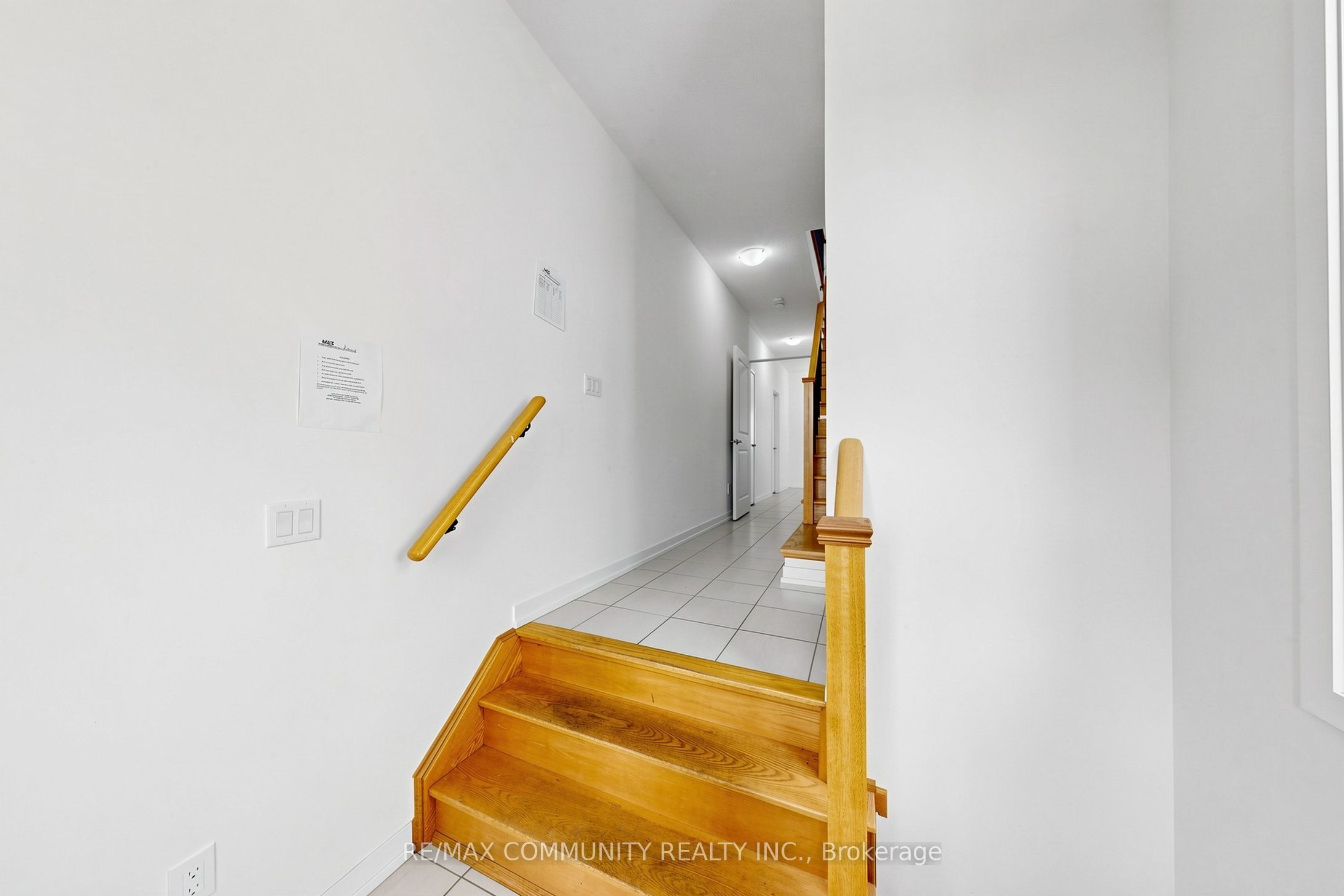 221 Harding Park Street Property Photo 5