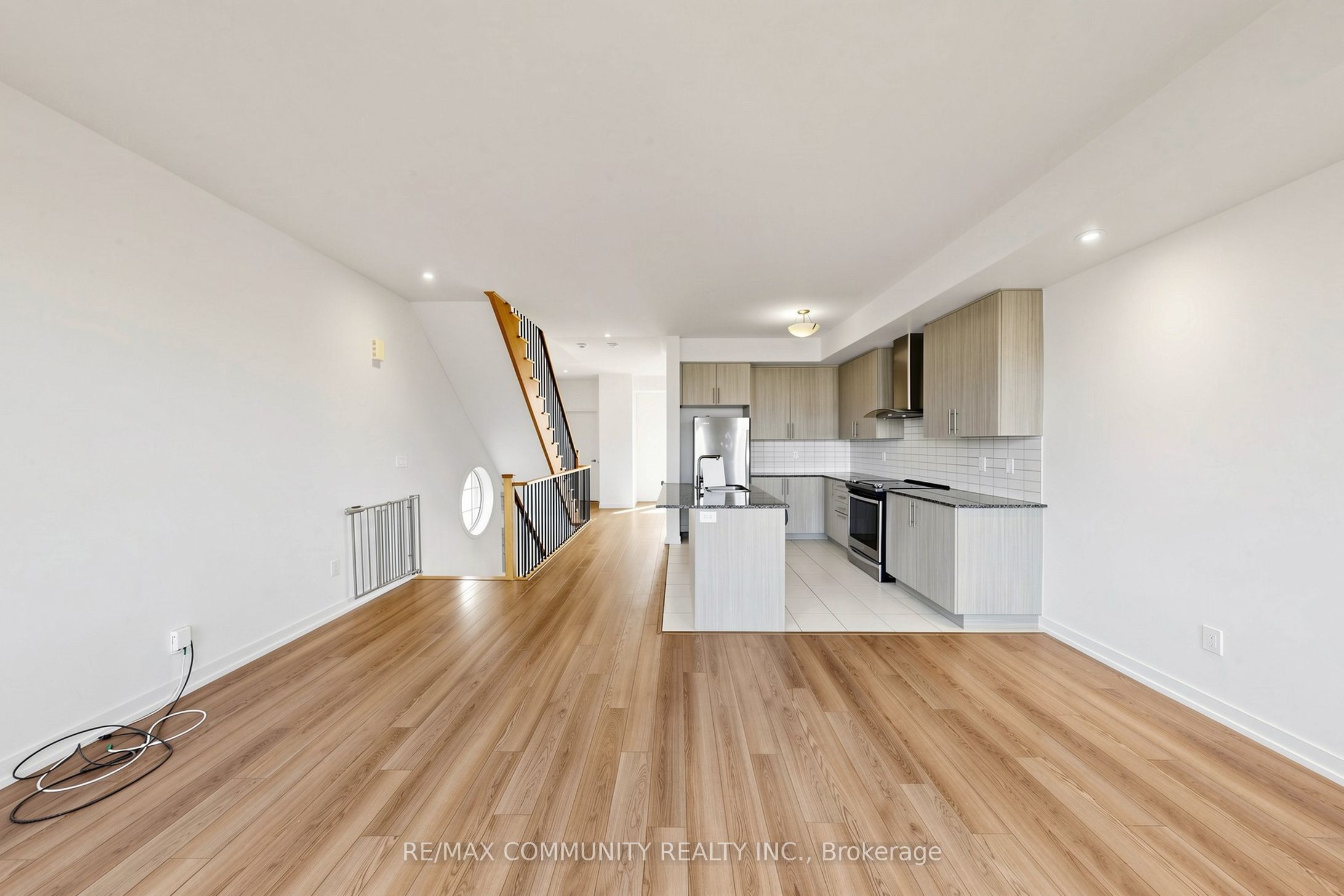 221 Harding Park Street Property Photo 13