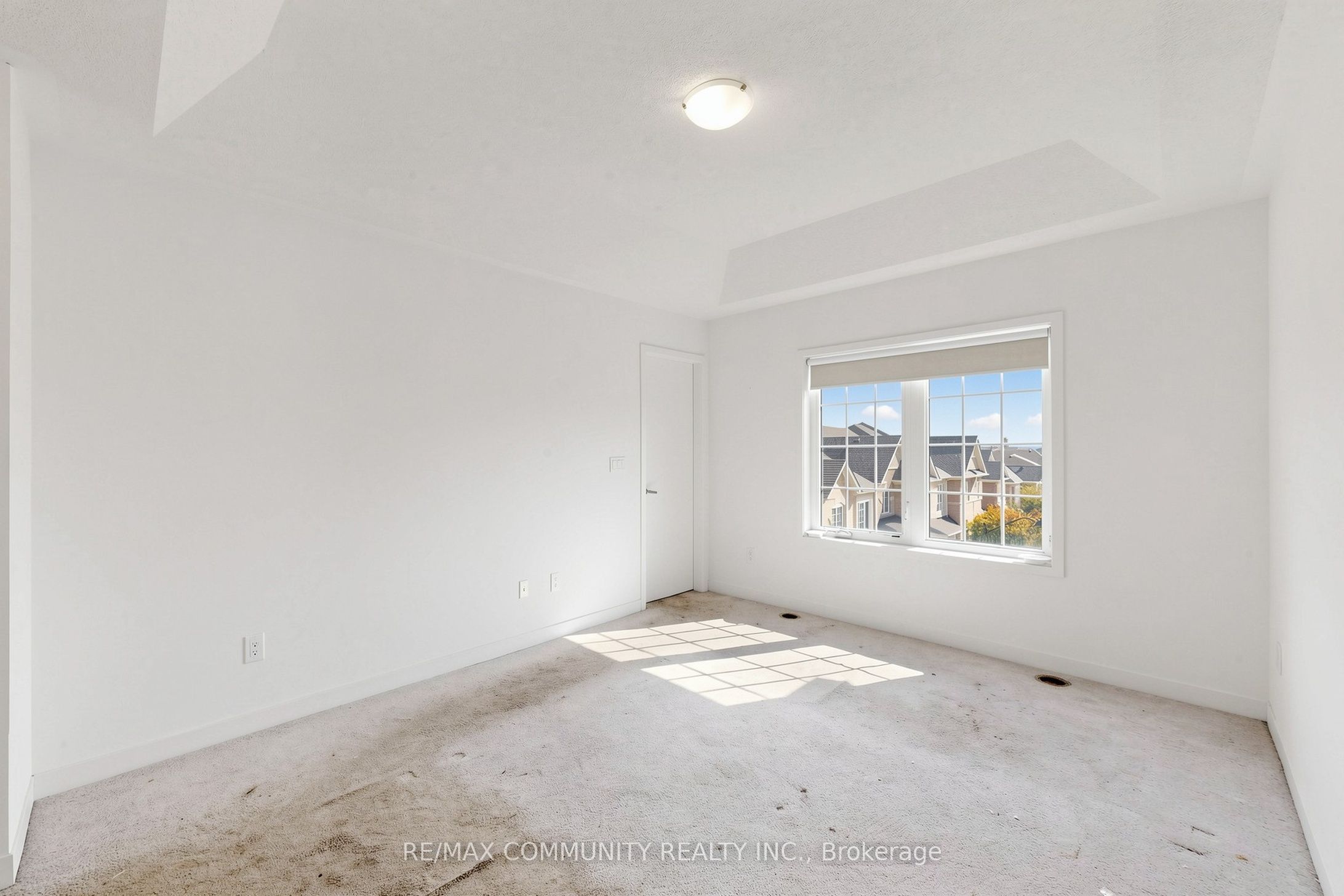 221 Harding Park Street Property Photo 28