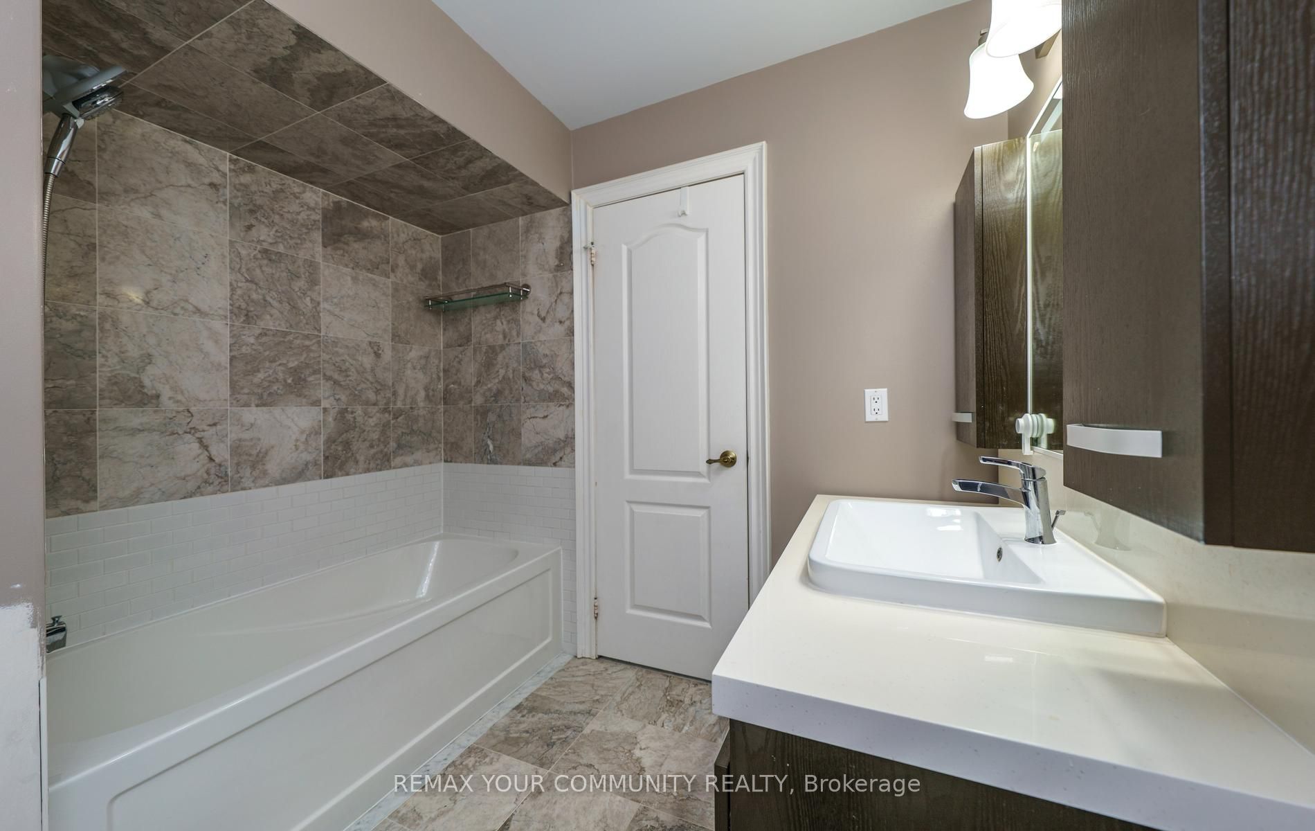11 Hans Drive Property Photo 31