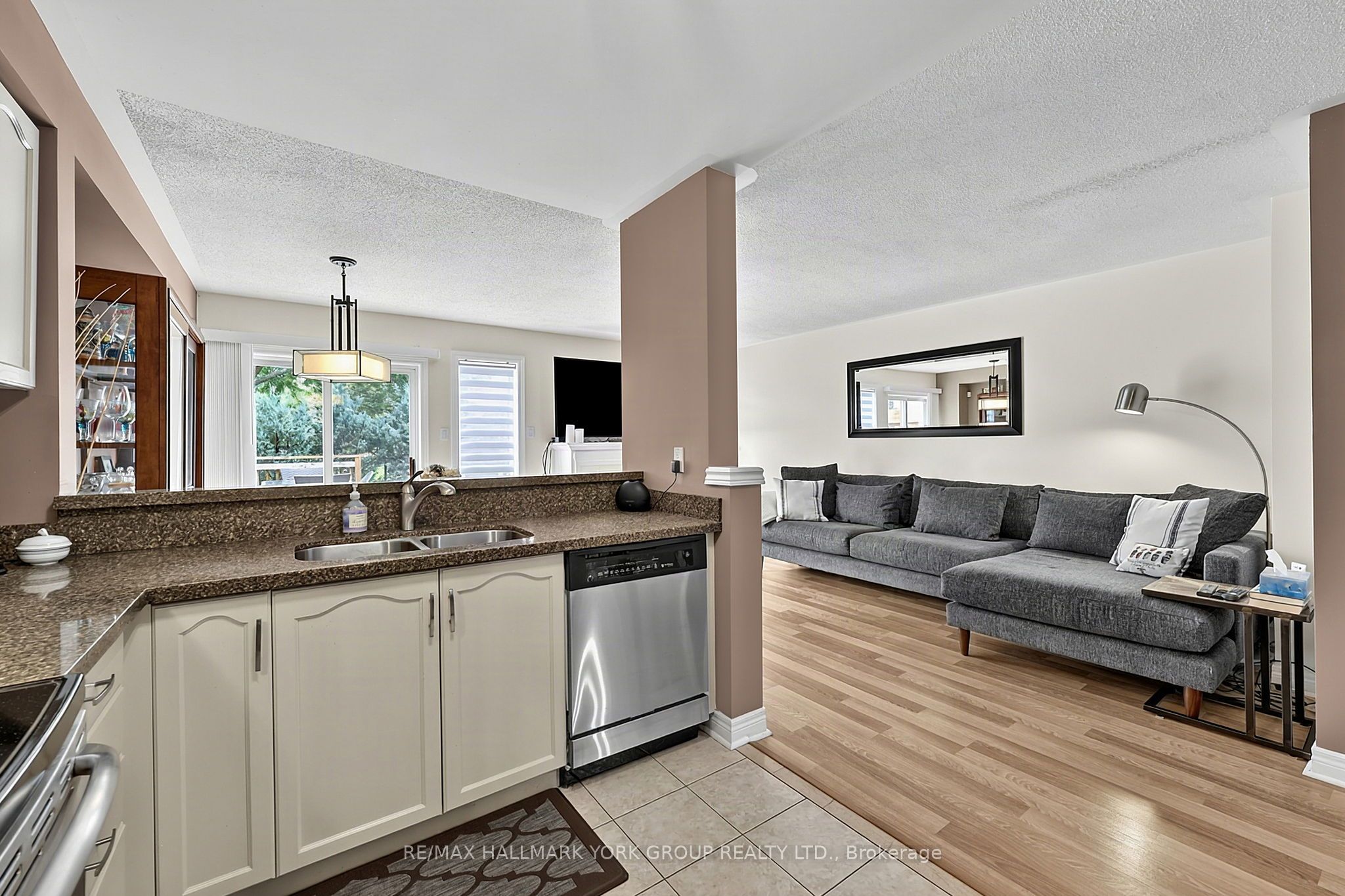 620 Bondi Avenue Property Photo 11