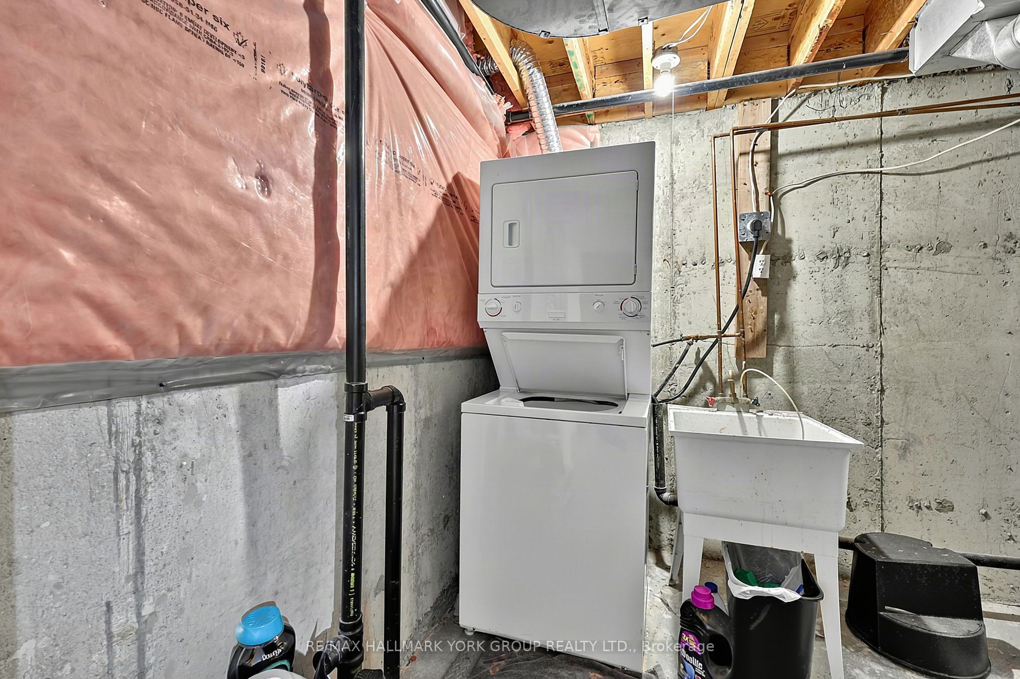 620 Bondi Avenue Property Photo 28