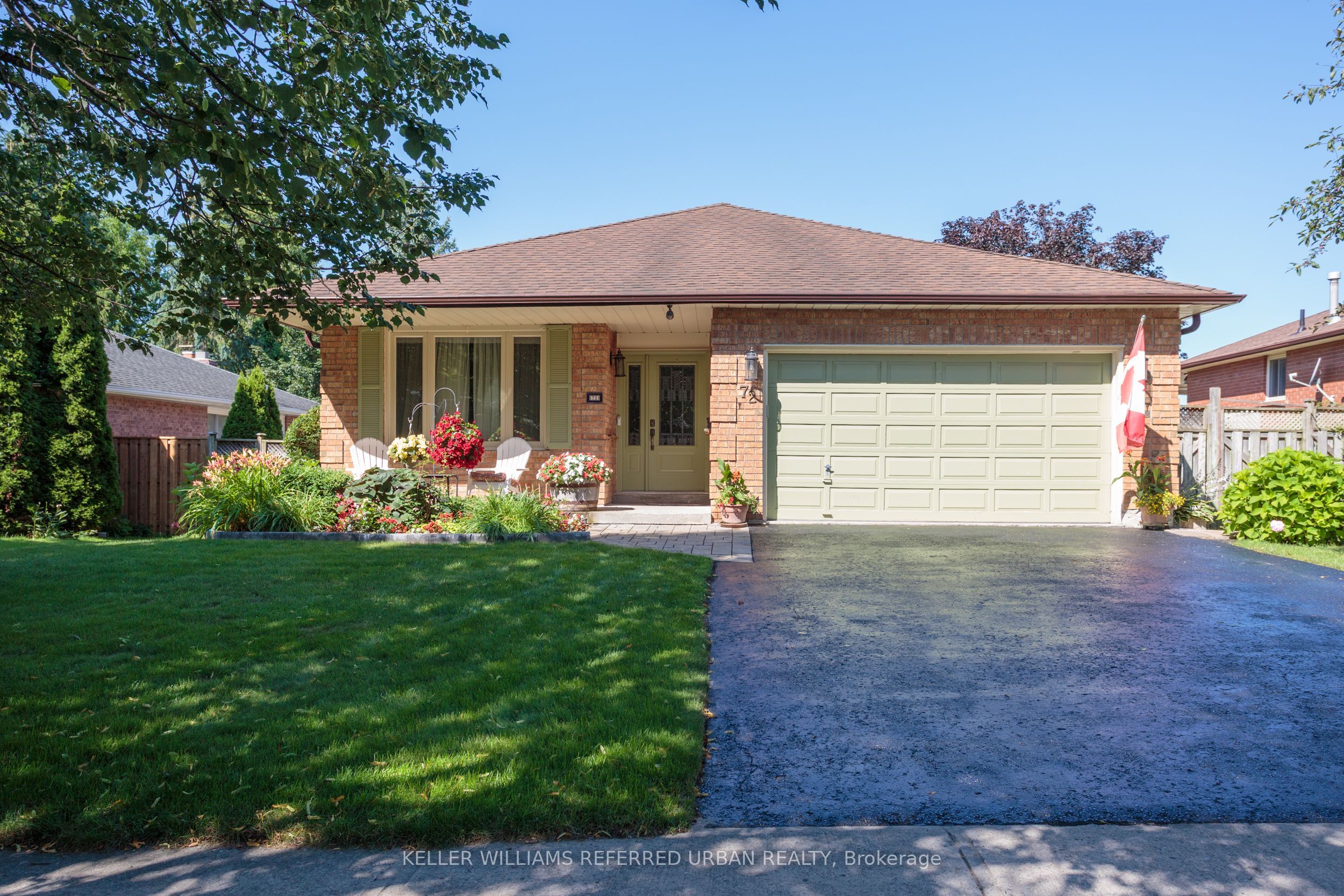 72 Munro Crescent Property Photo 38
