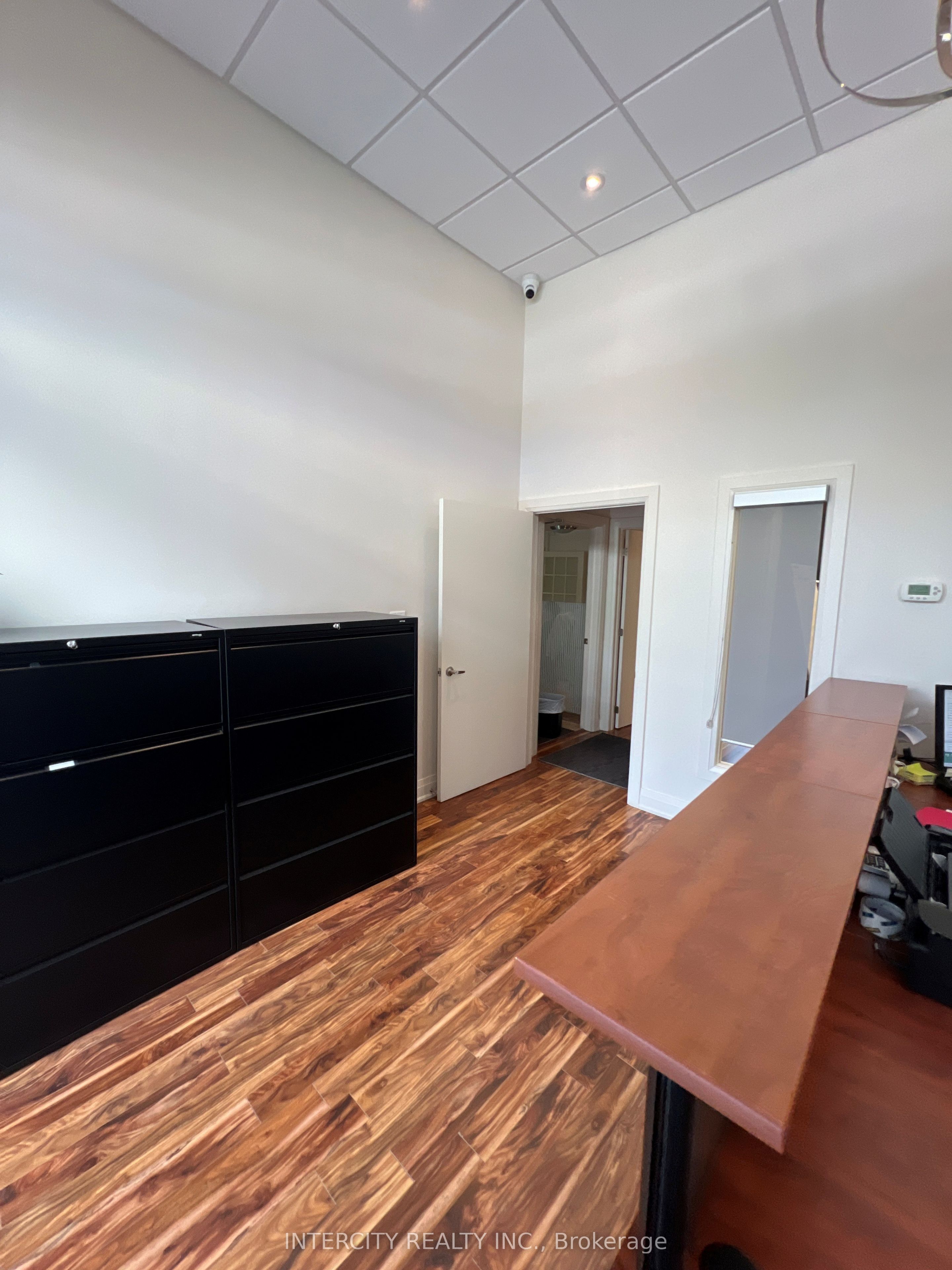 11685 Yonge Street B108 Property Photo 6