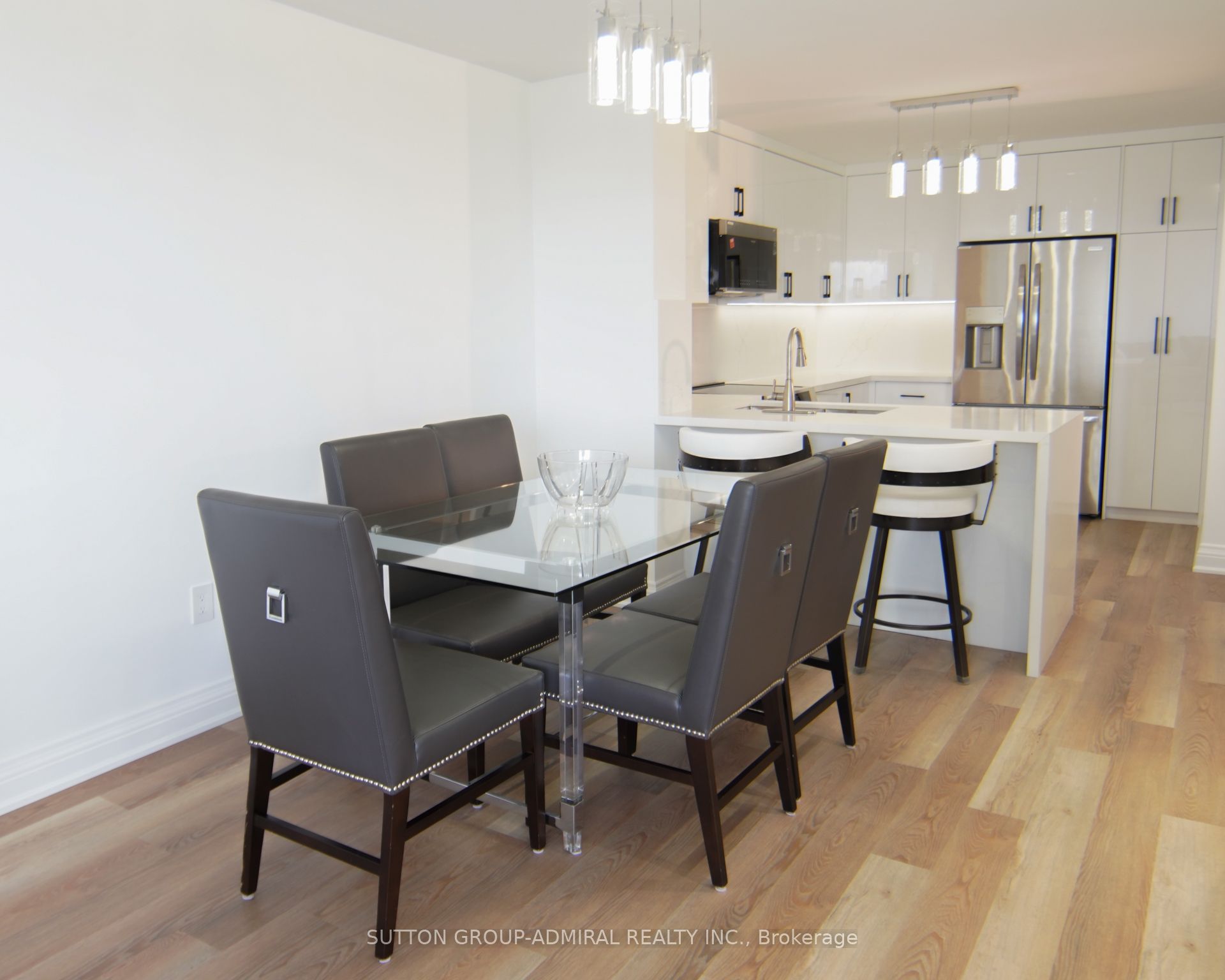 7420 Bathurst Street 606 Property Photo 3