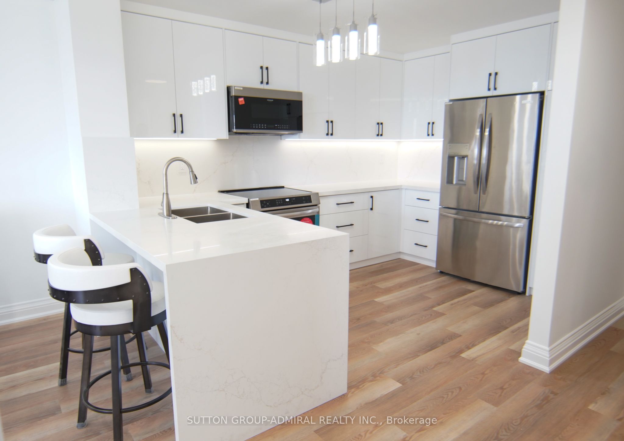 7420 Bathurst Street 606 Property Photo 5