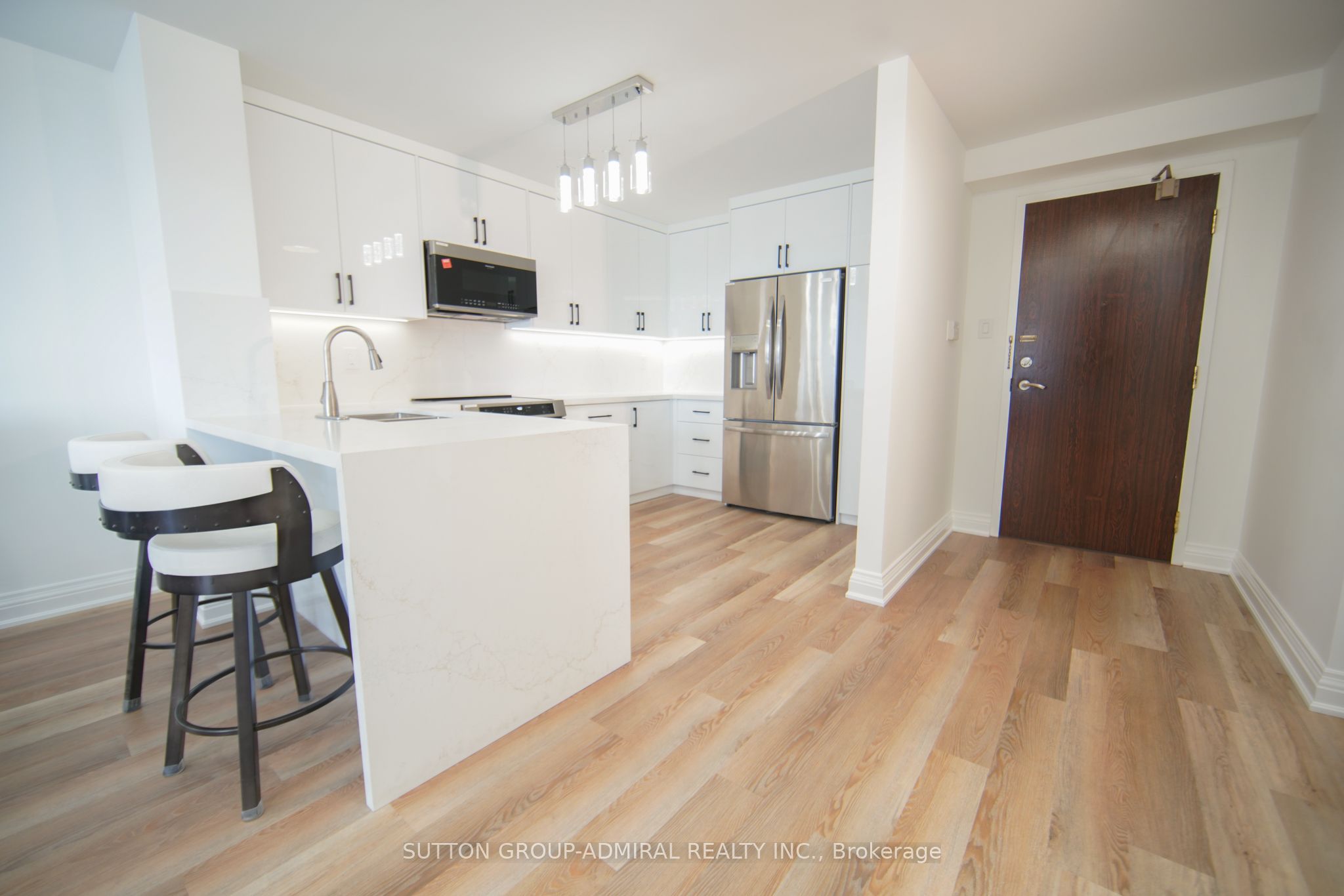 7420 Bathurst Street 606 Property Photo 6