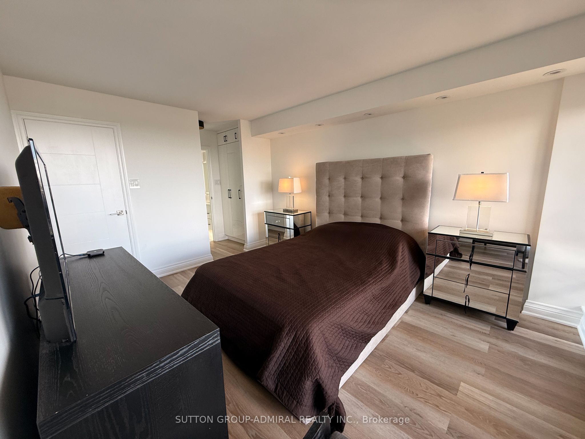 7420 Bathurst Street 606 Property Photo 39