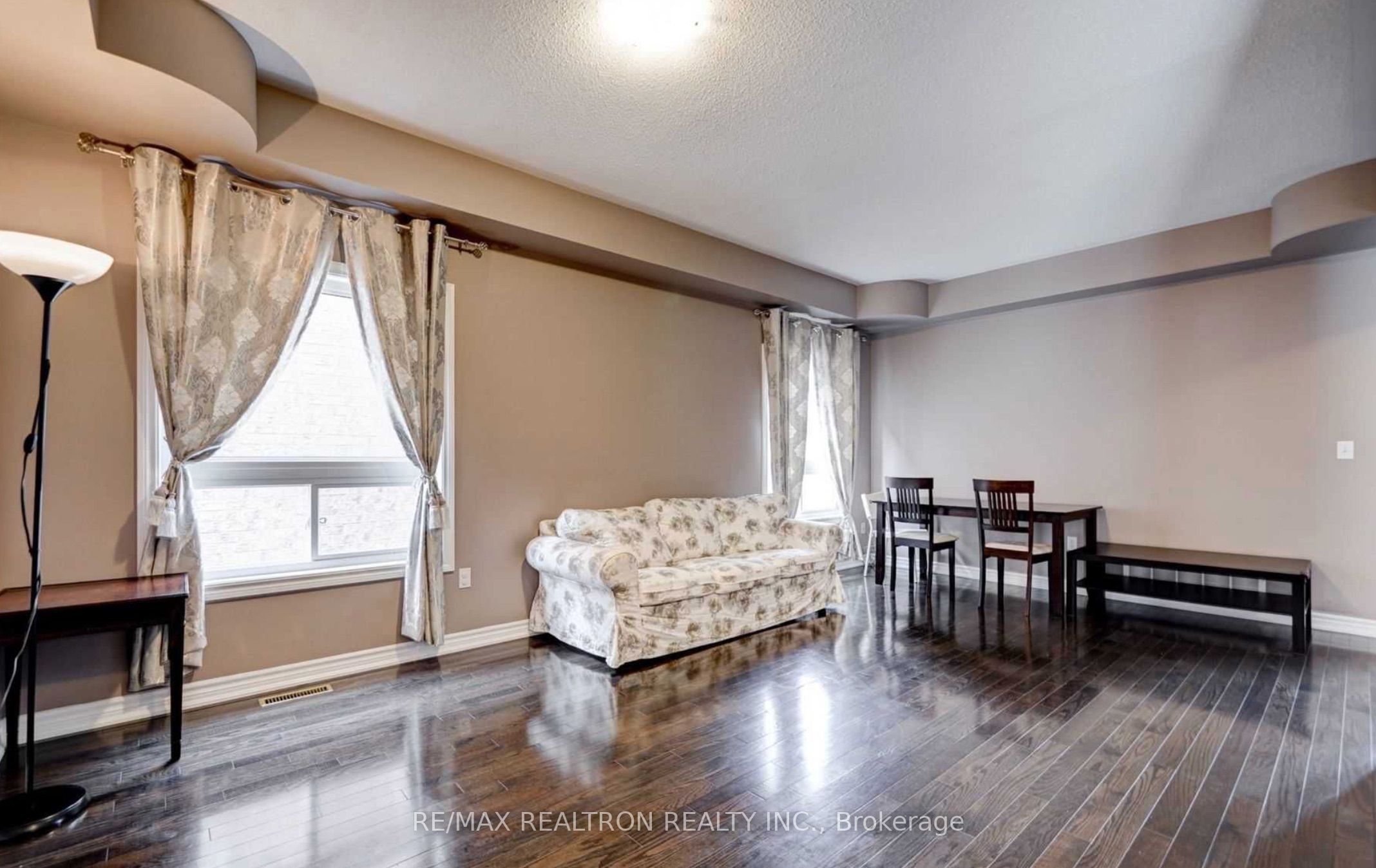 18 Horsley Court Property Photo 4