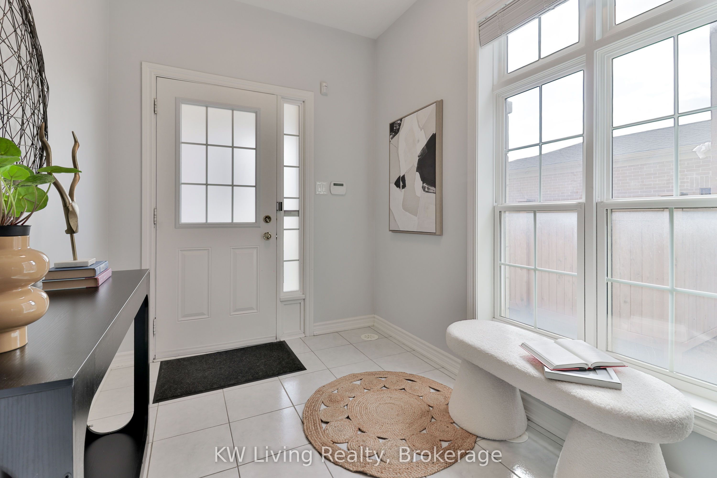 10373 Woodbine Avenue E Property Photo 6