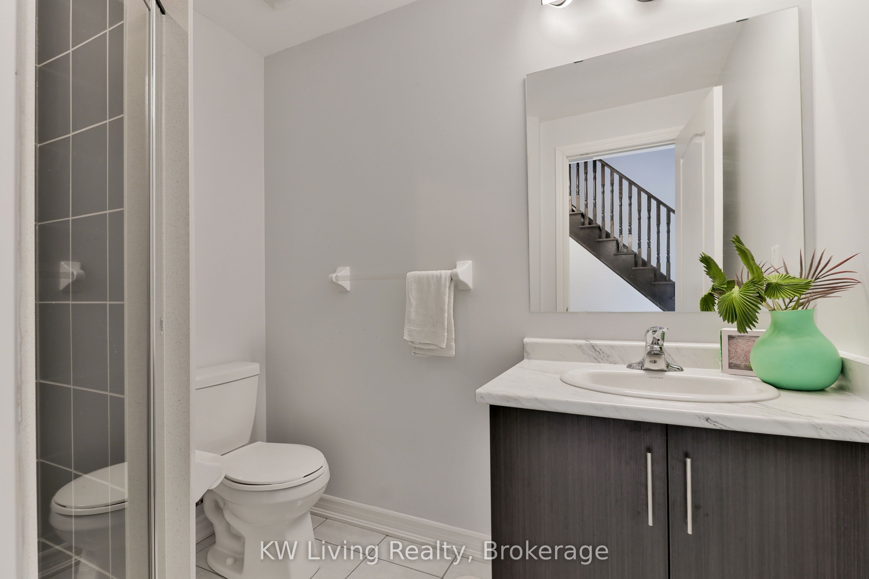 10373 Woodbine Avenue E Property Photo 7