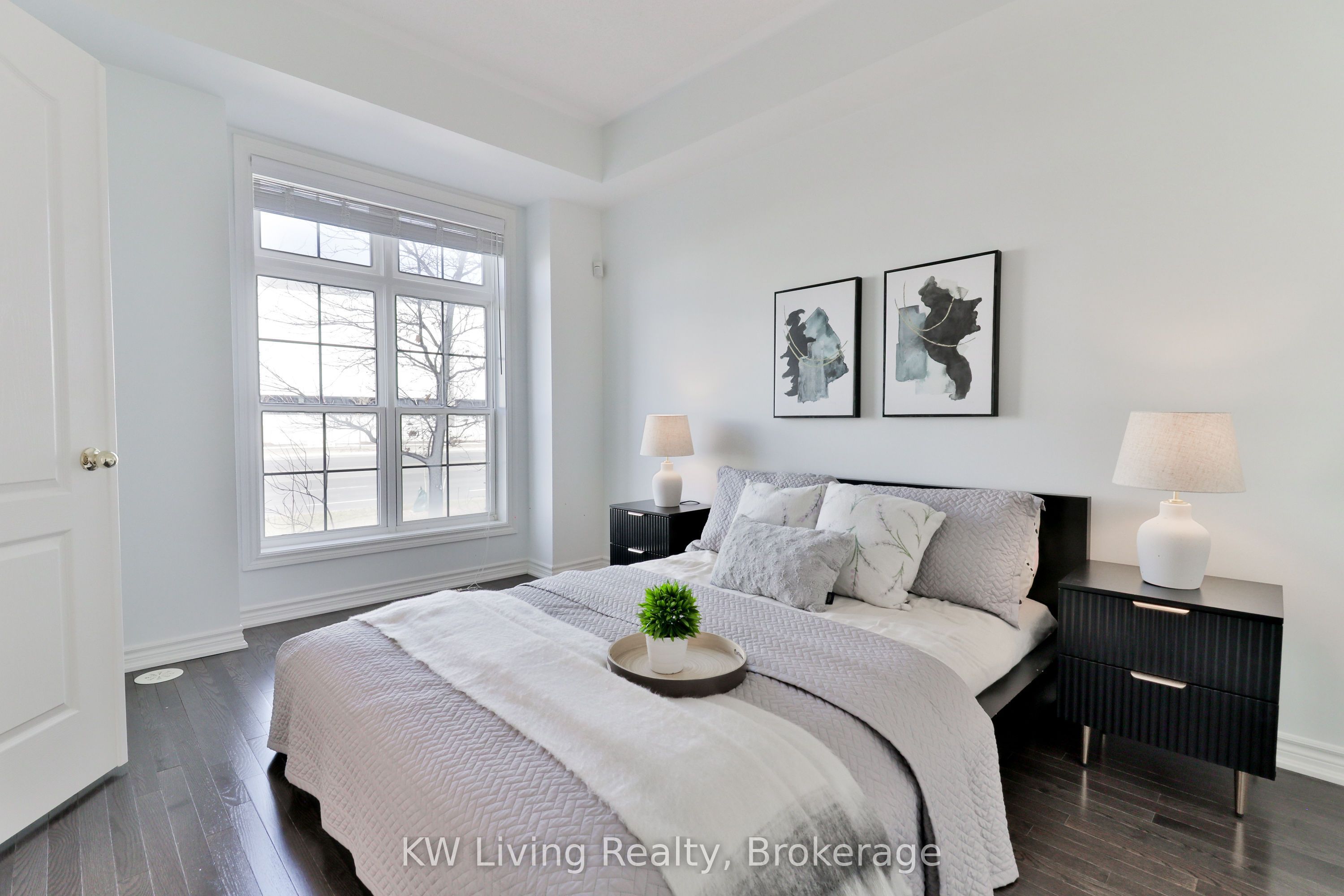 10373 Woodbine Avenue E Property Photo 12