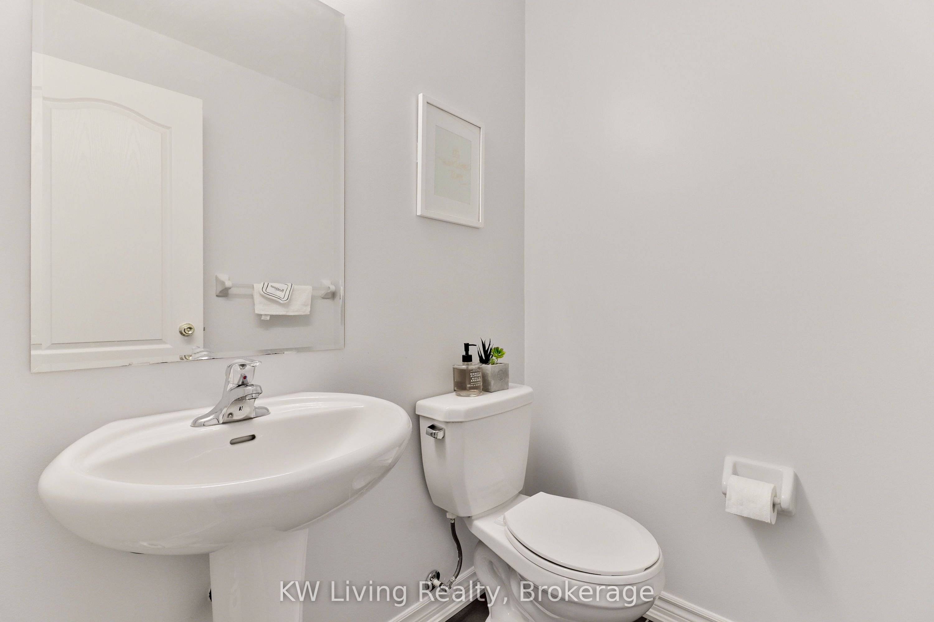 10373 Woodbine Avenue E Property Photo 21