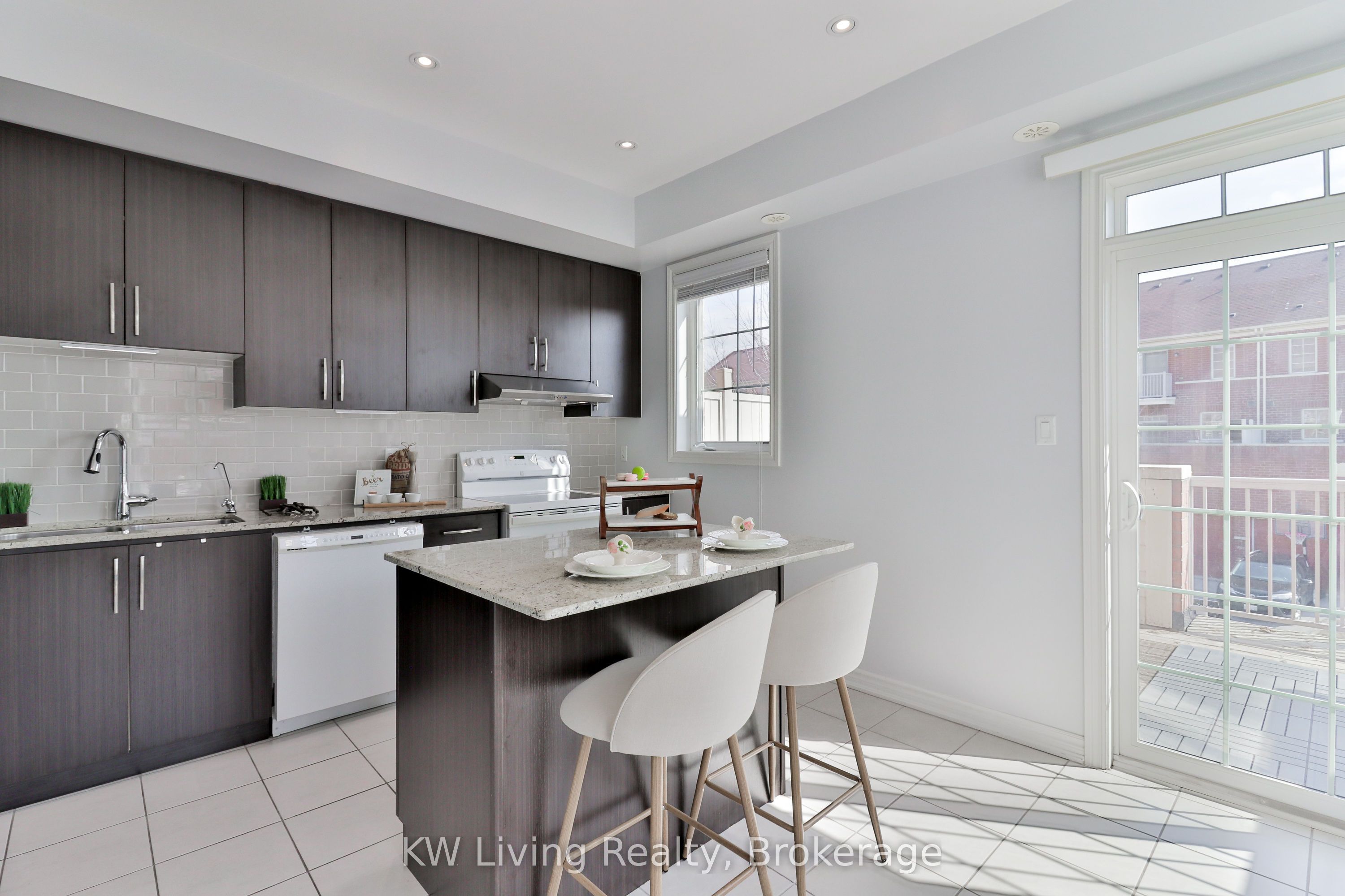 10373 Woodbine Avenue E Property Photo 22