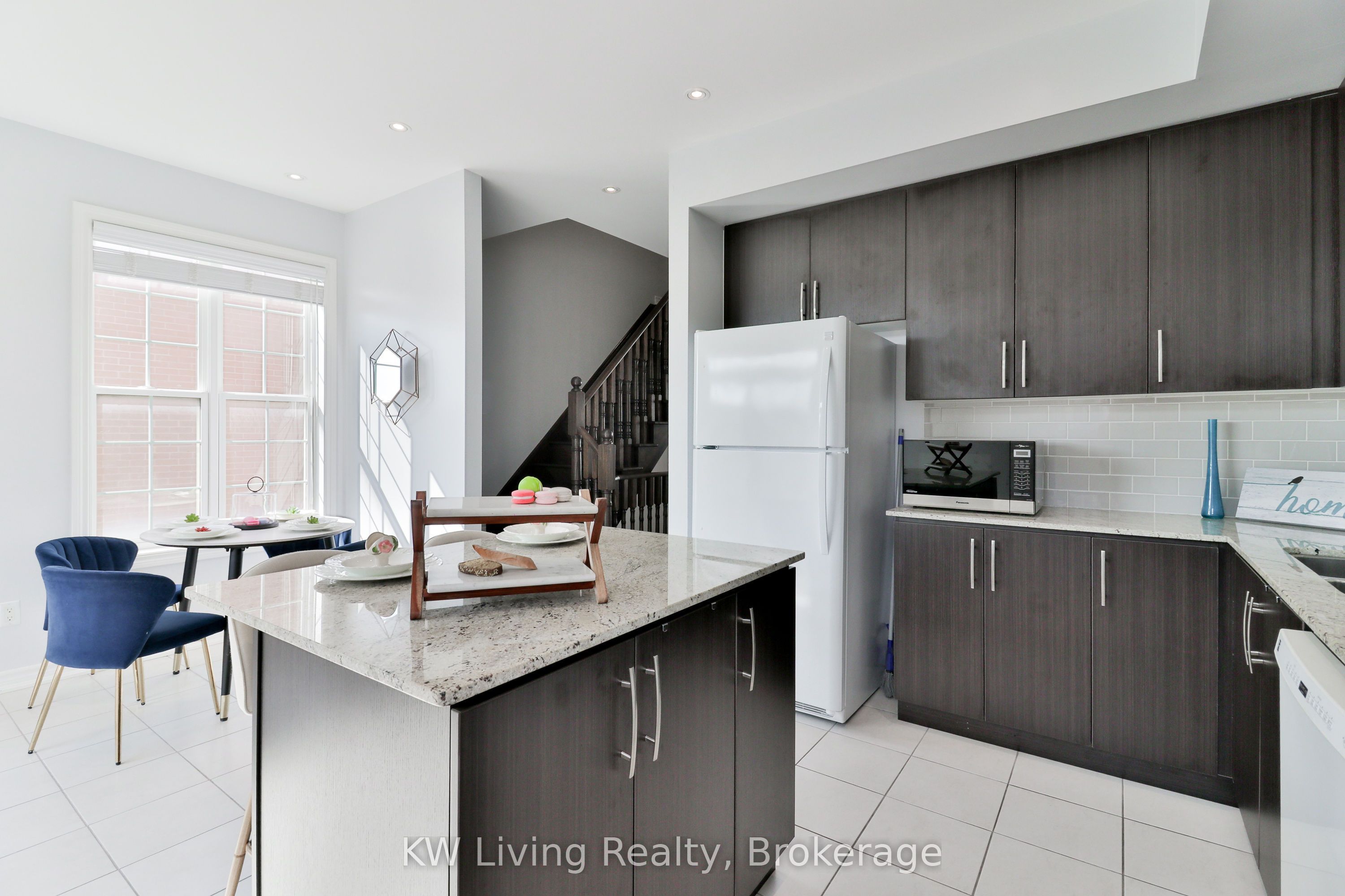 10373 Woodbine Avenue E Property Photo 24