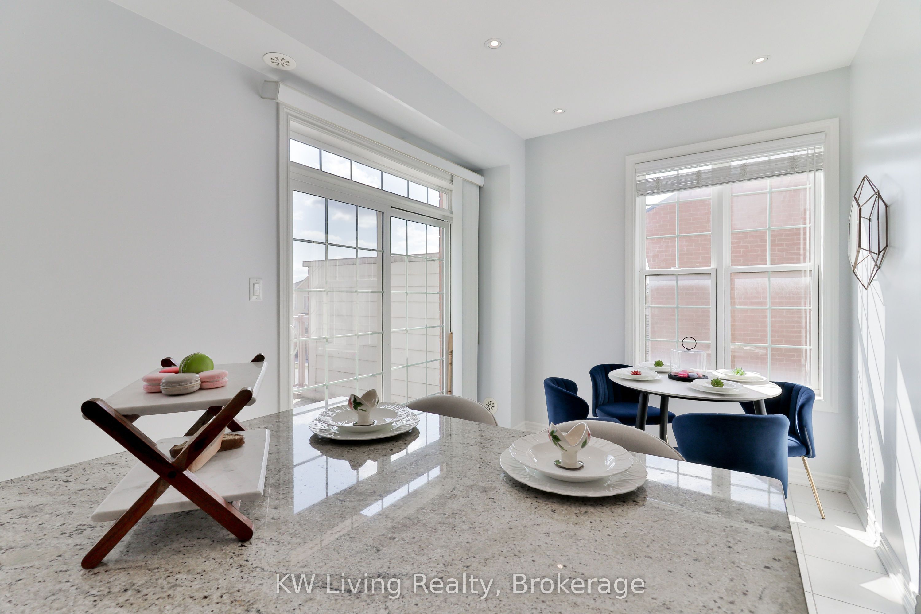 10373 Woodbine Avenue E Property Photo 26