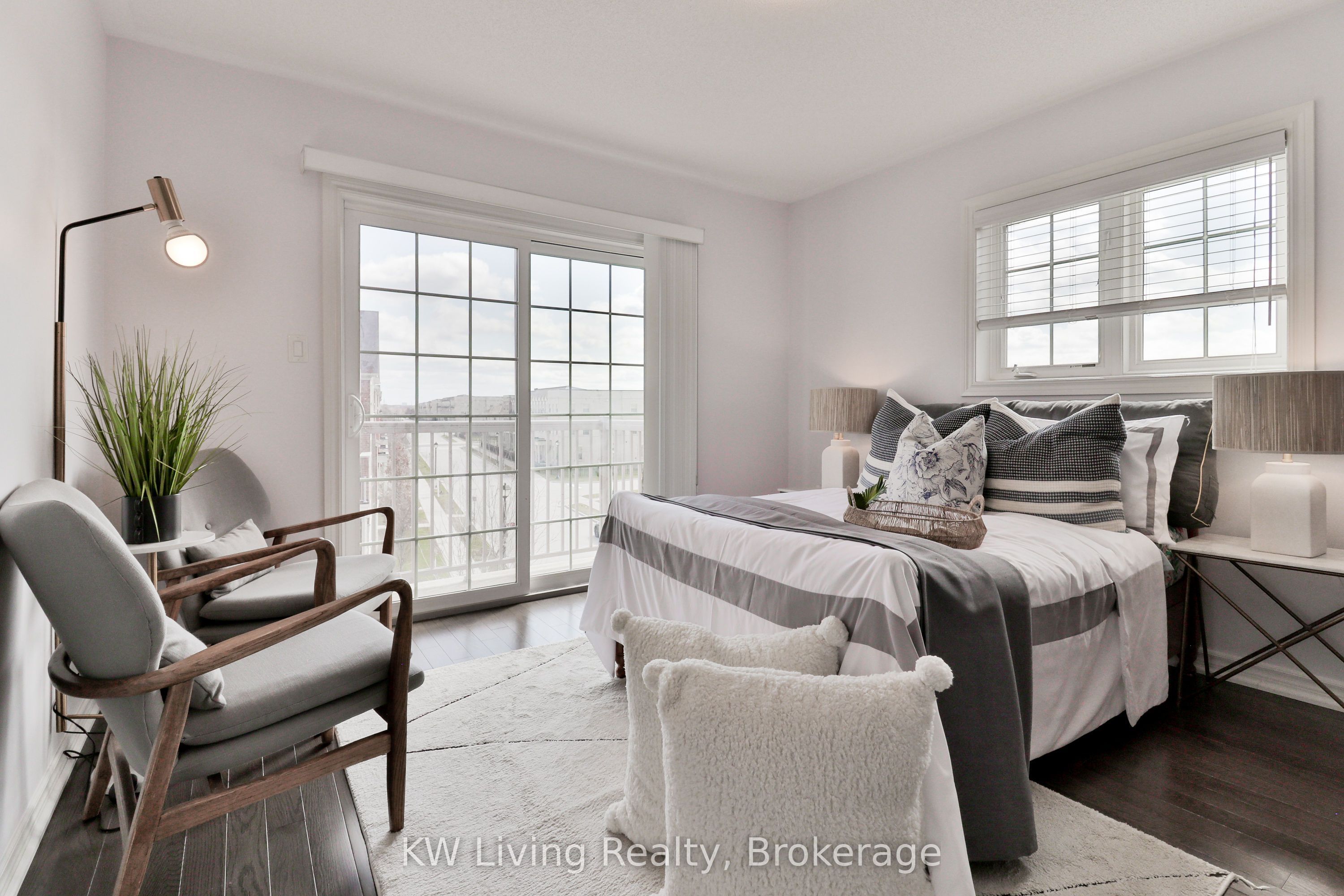 10373 Woodbine Avenue E Property Photo 39