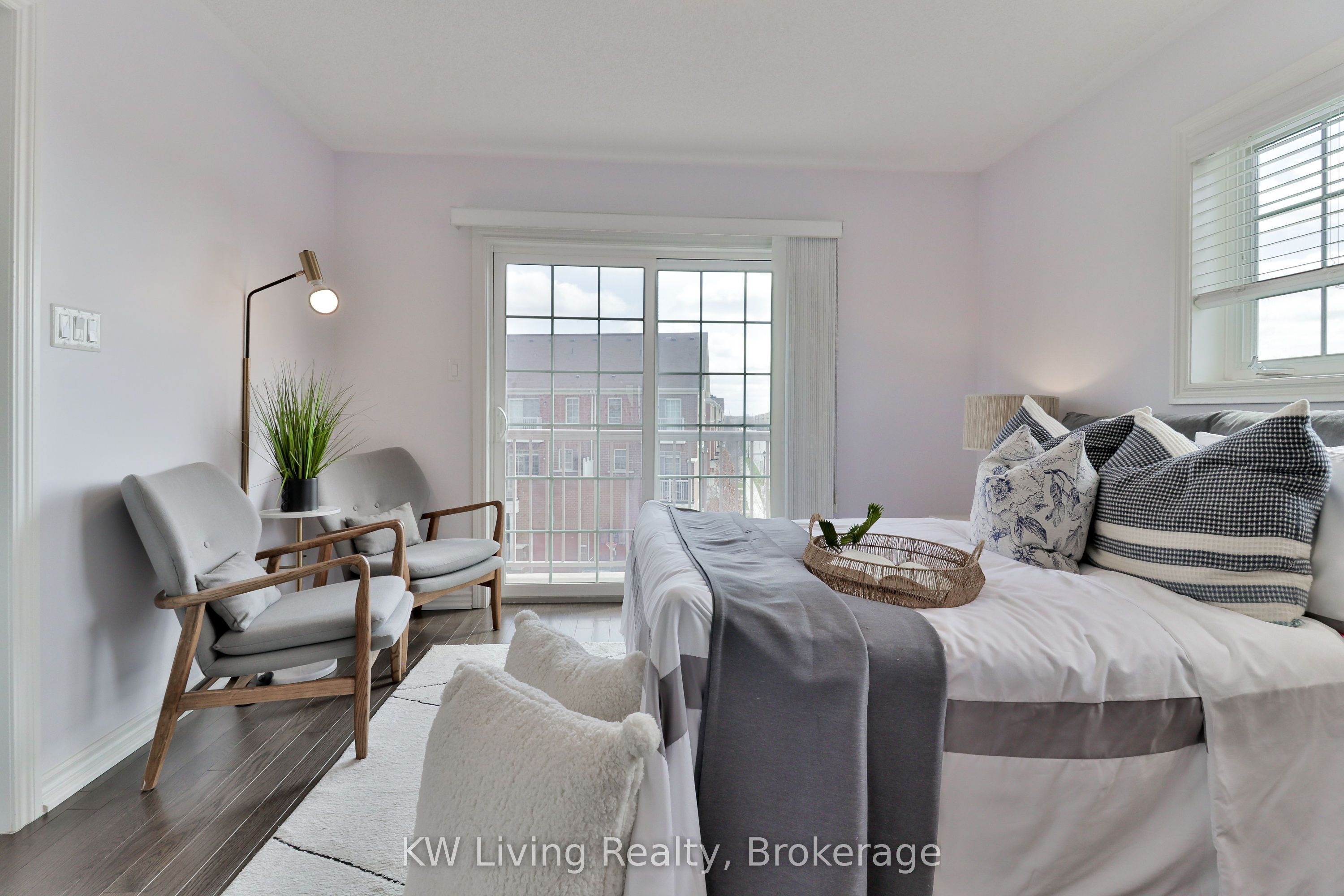 10373 Woodbine Avenue E Property Photo 40