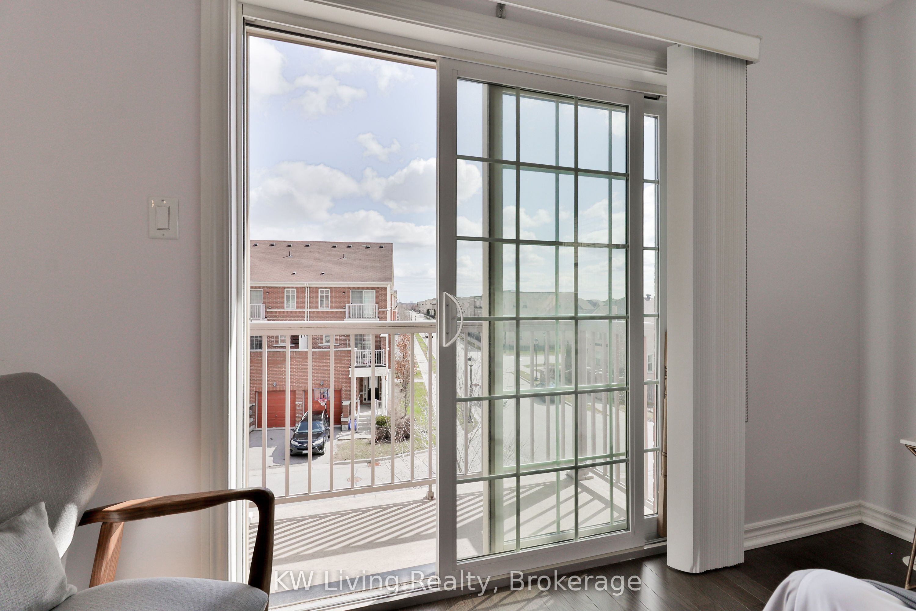 10373 Woodbine Avenue E Property Photo 45