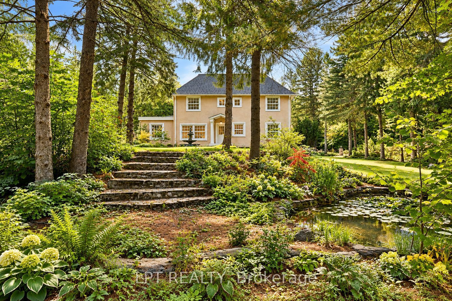 298 Wees Road Property Photo 2