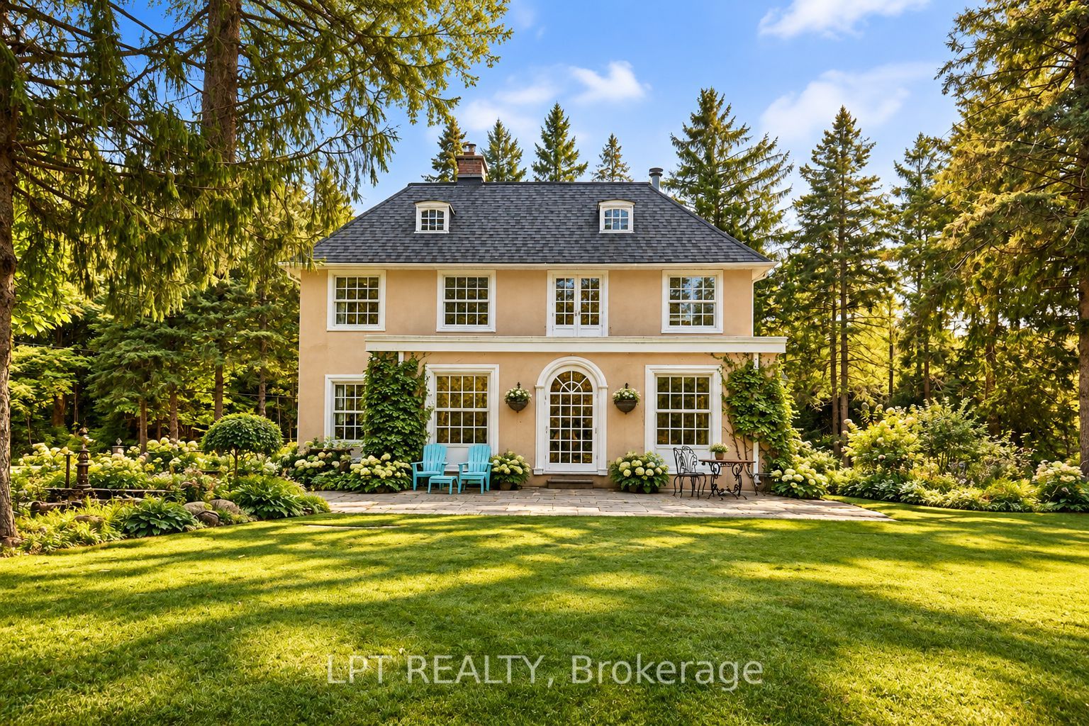 298 Wees Road Property Photo 4