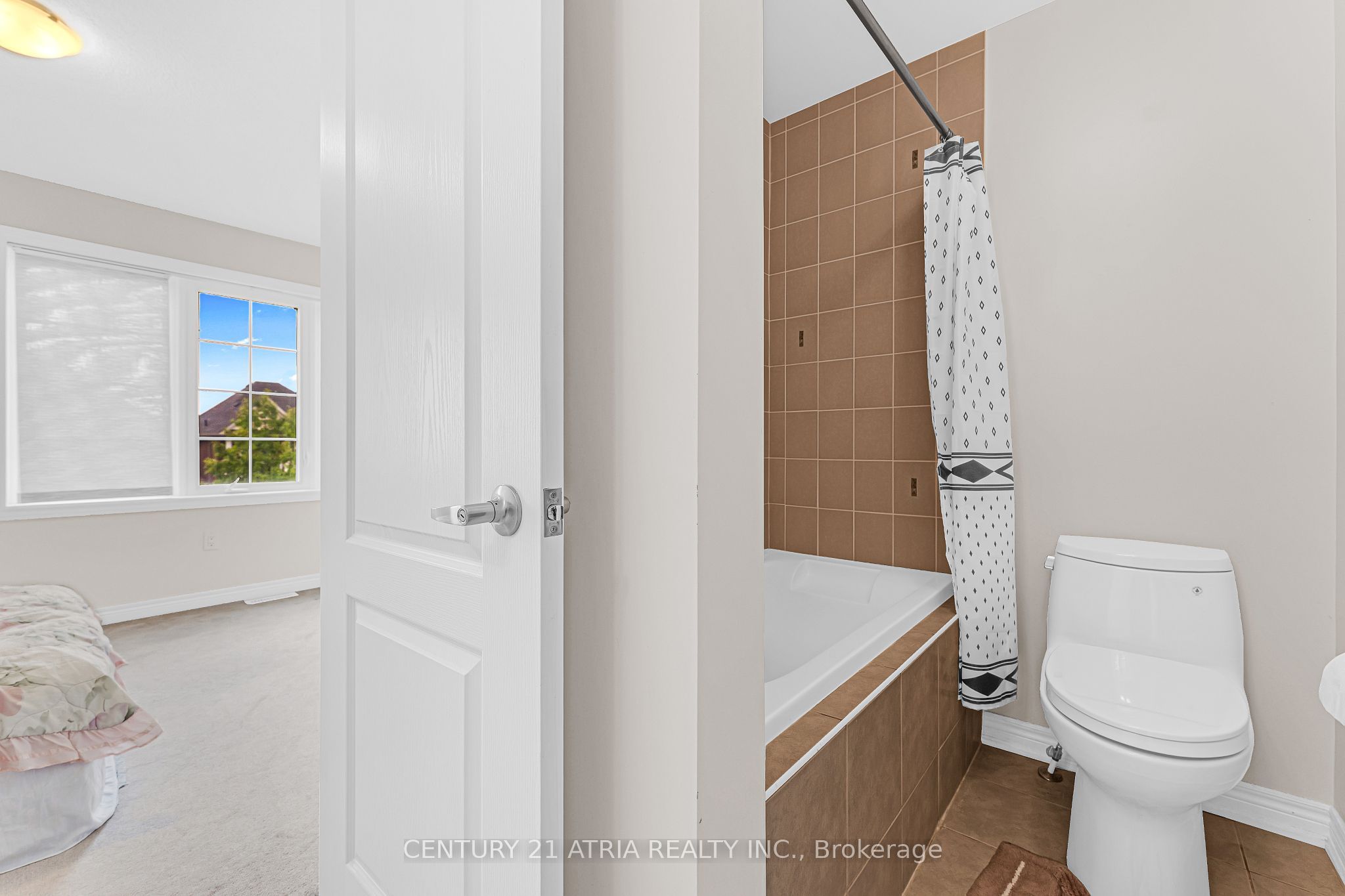 468 Kwapis Boulevard Property Photo 14