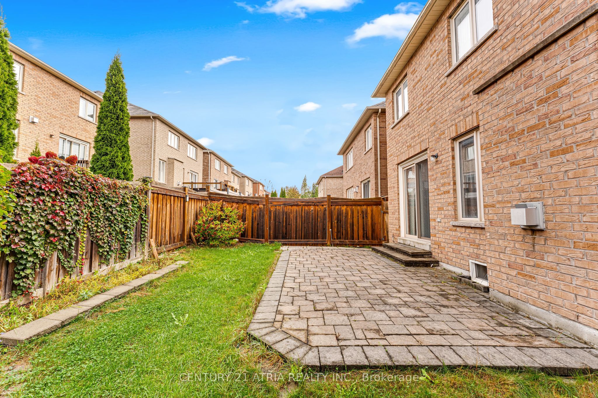 468 Kwapis Boulevard Property Photo 29