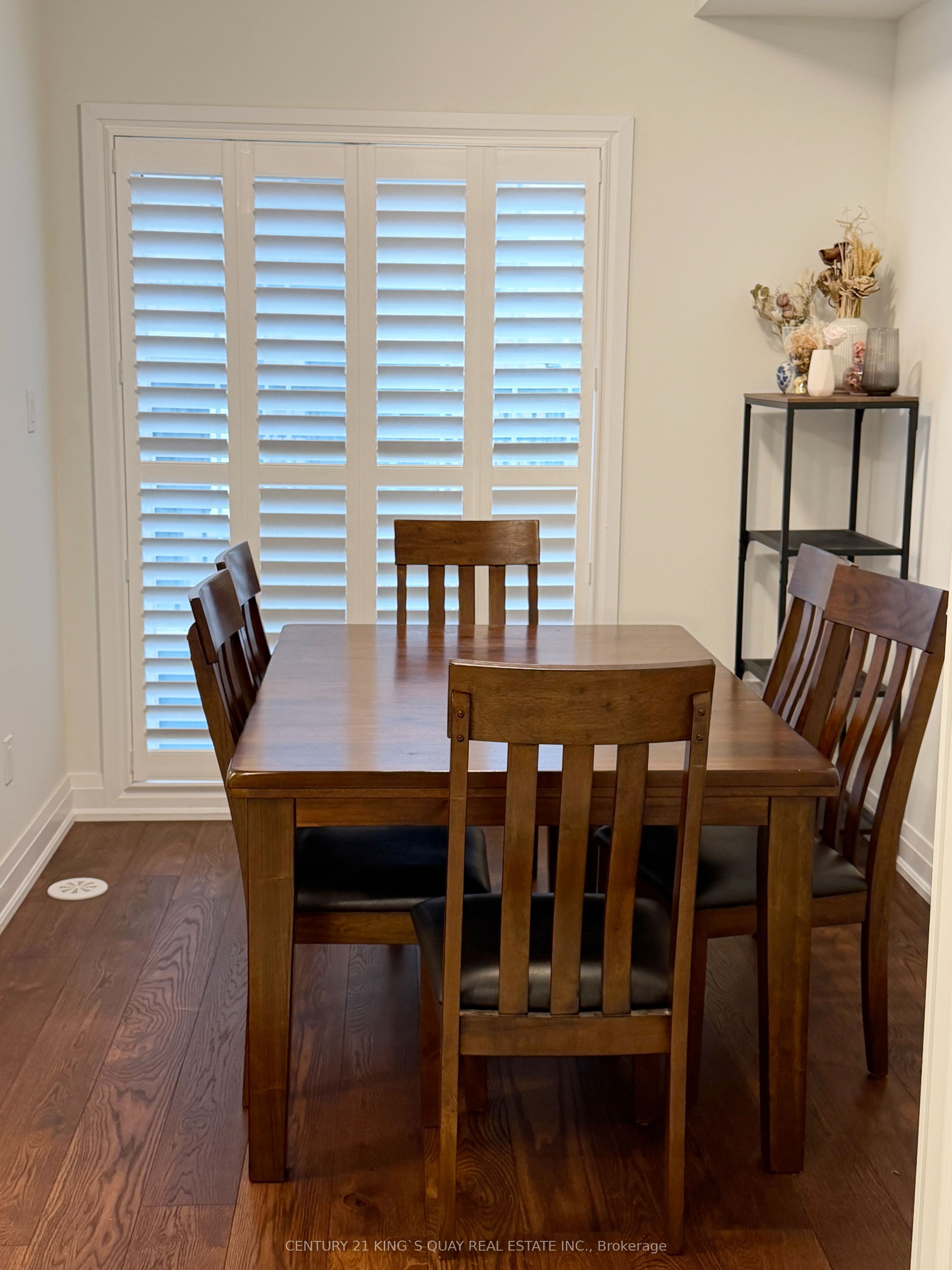 15 Maybank Lane Property Photo 4