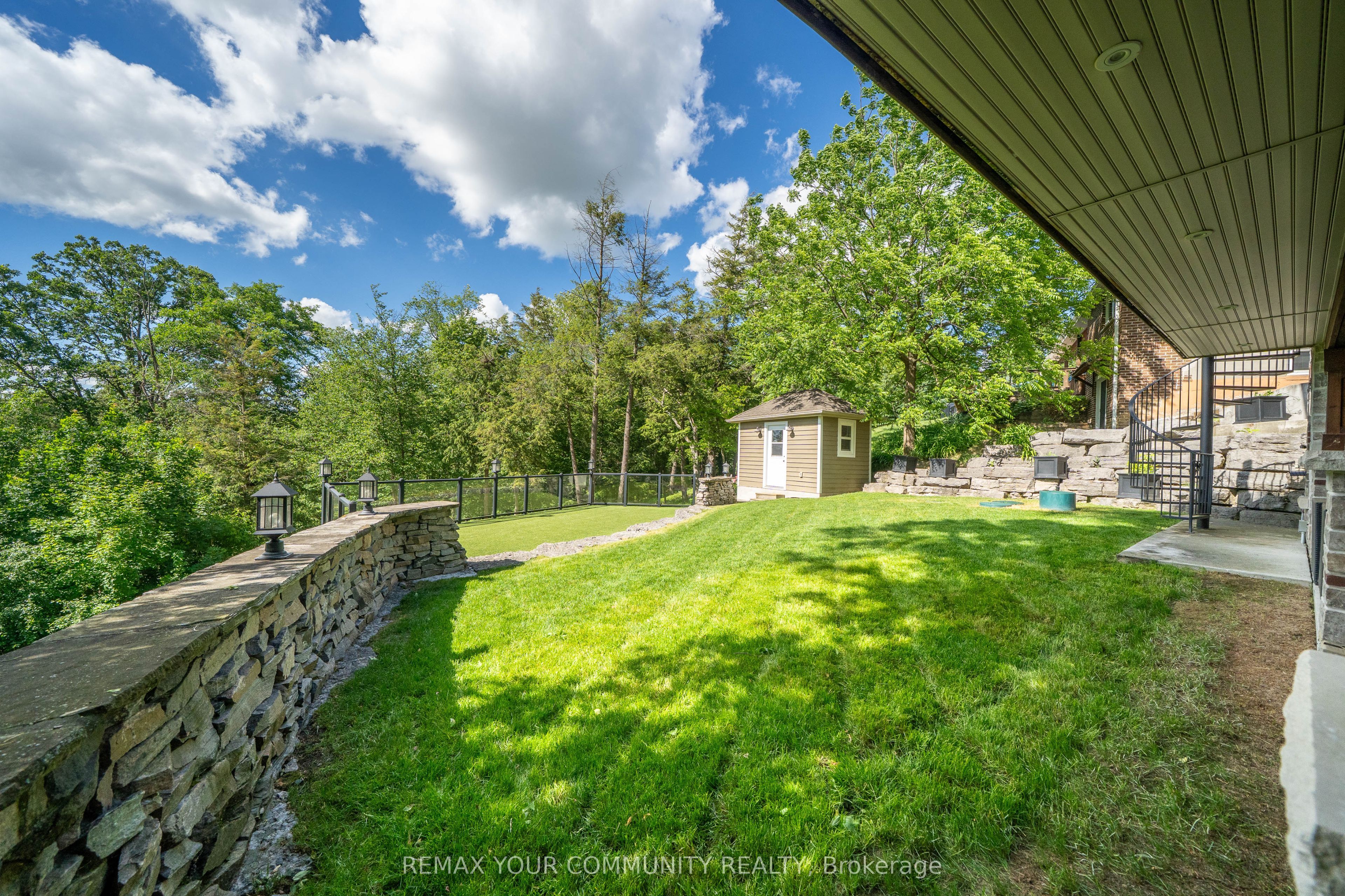 124 Elmpine Trail Property Photo 43