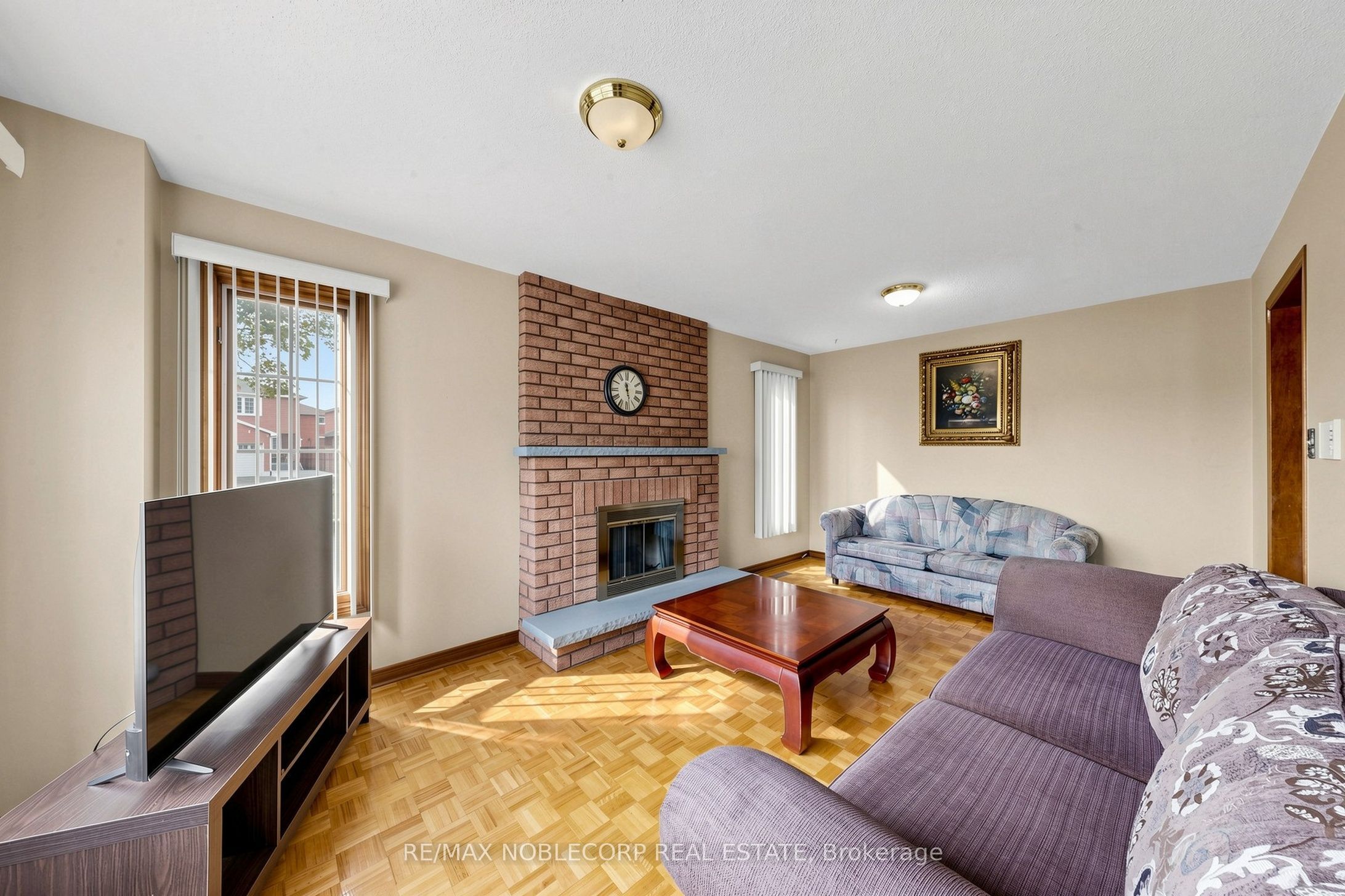 162 Venetian Crescent Property Photo 12