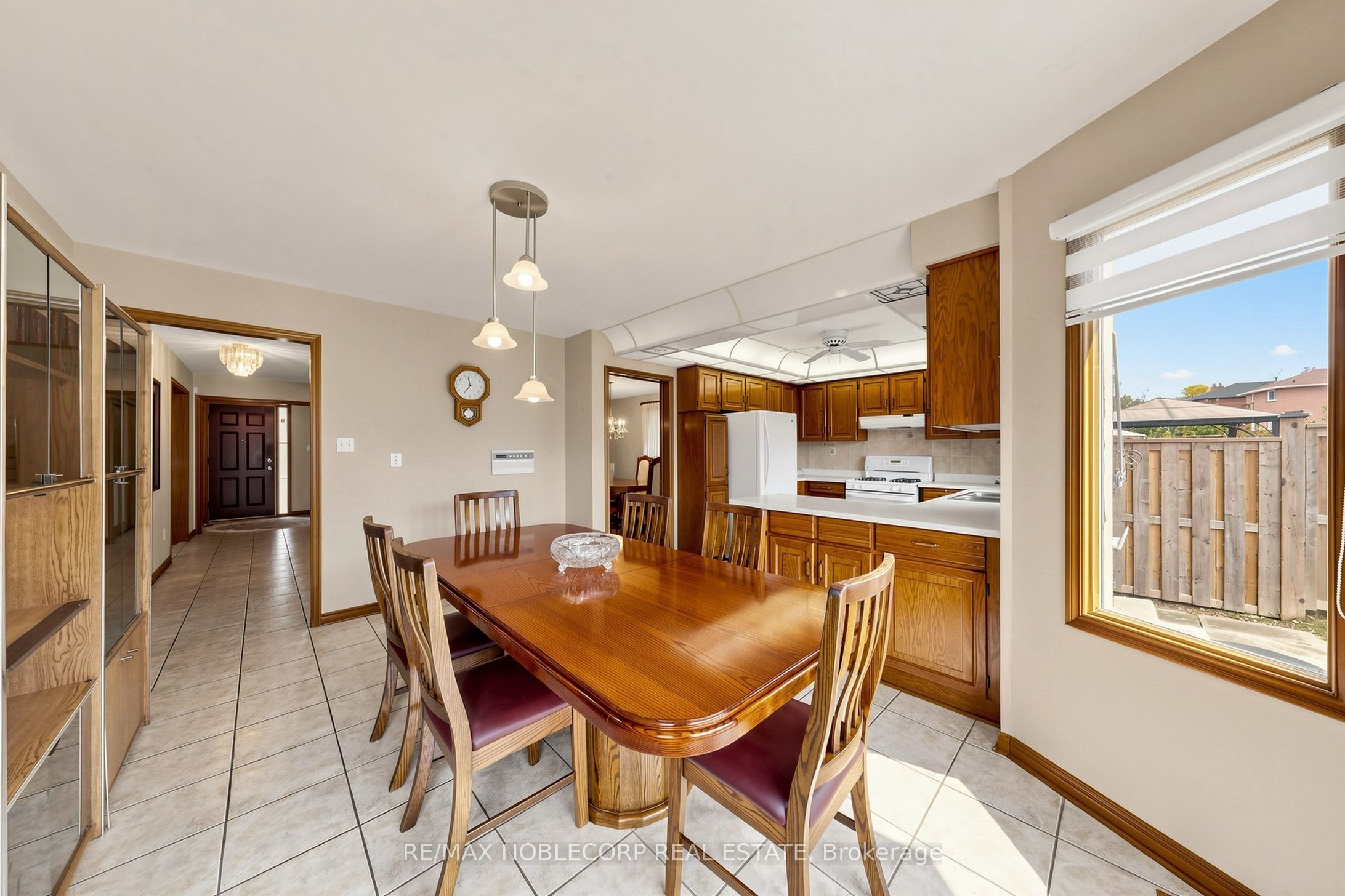 162 Venetian Crescent Property Photo 16