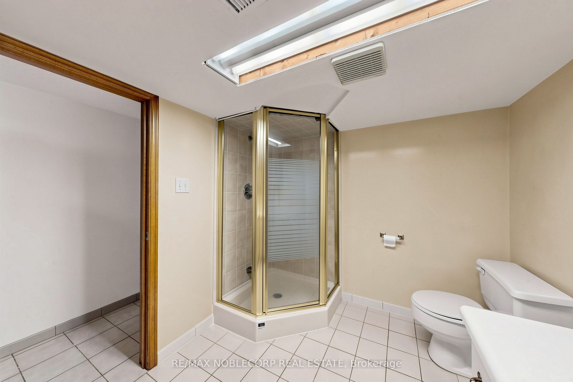 162 Venetian Crescent Property Photo 42
