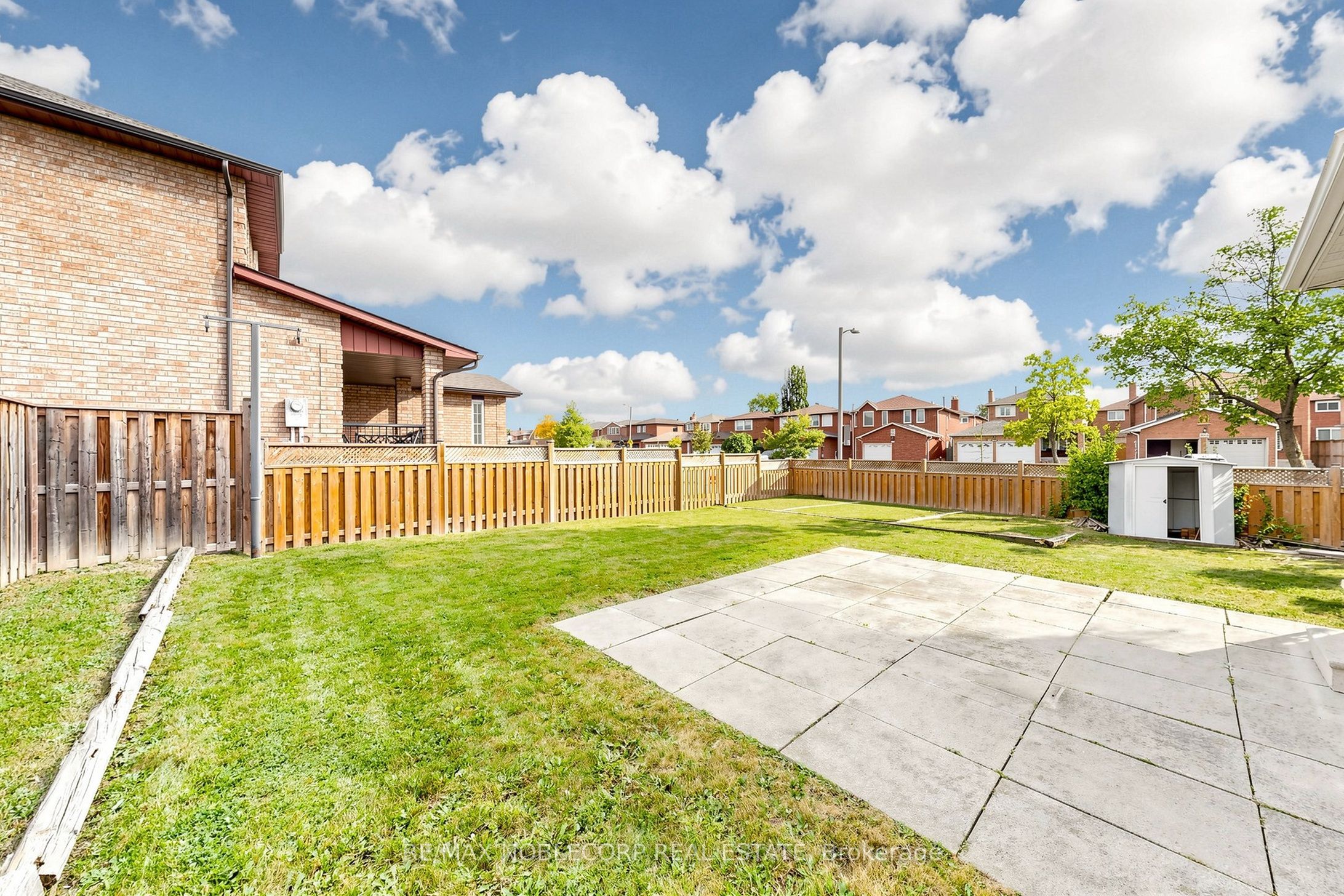 162 Venetian Crescent Property Photo 47