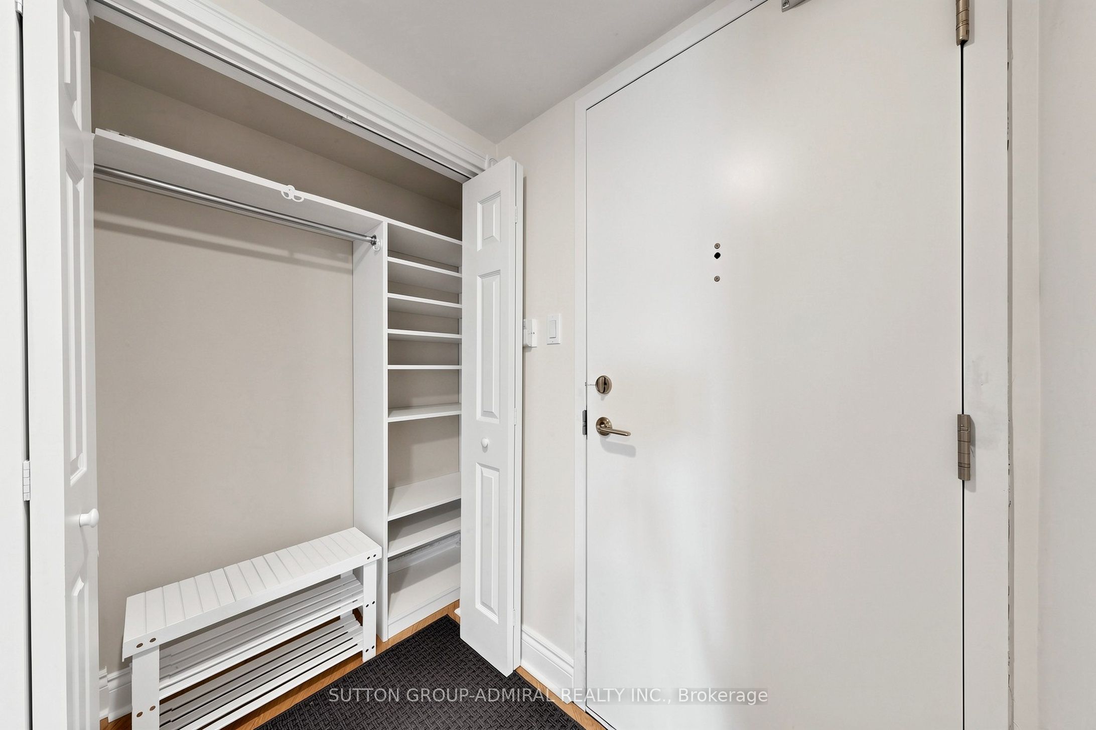 7460 Bathurst Street 806 Property Photo 29