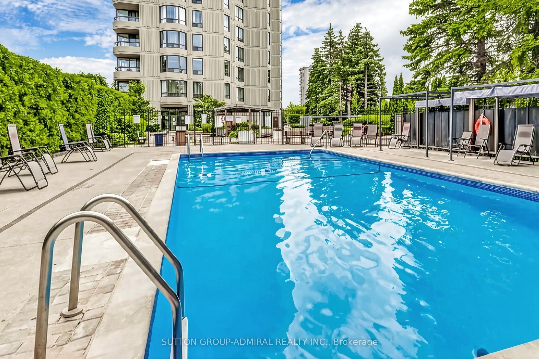 7460 Bathurst Street 806 Property Photo 43