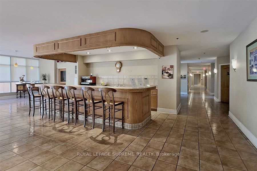 7373 Martin Grove Road 520 Property Photo 4
