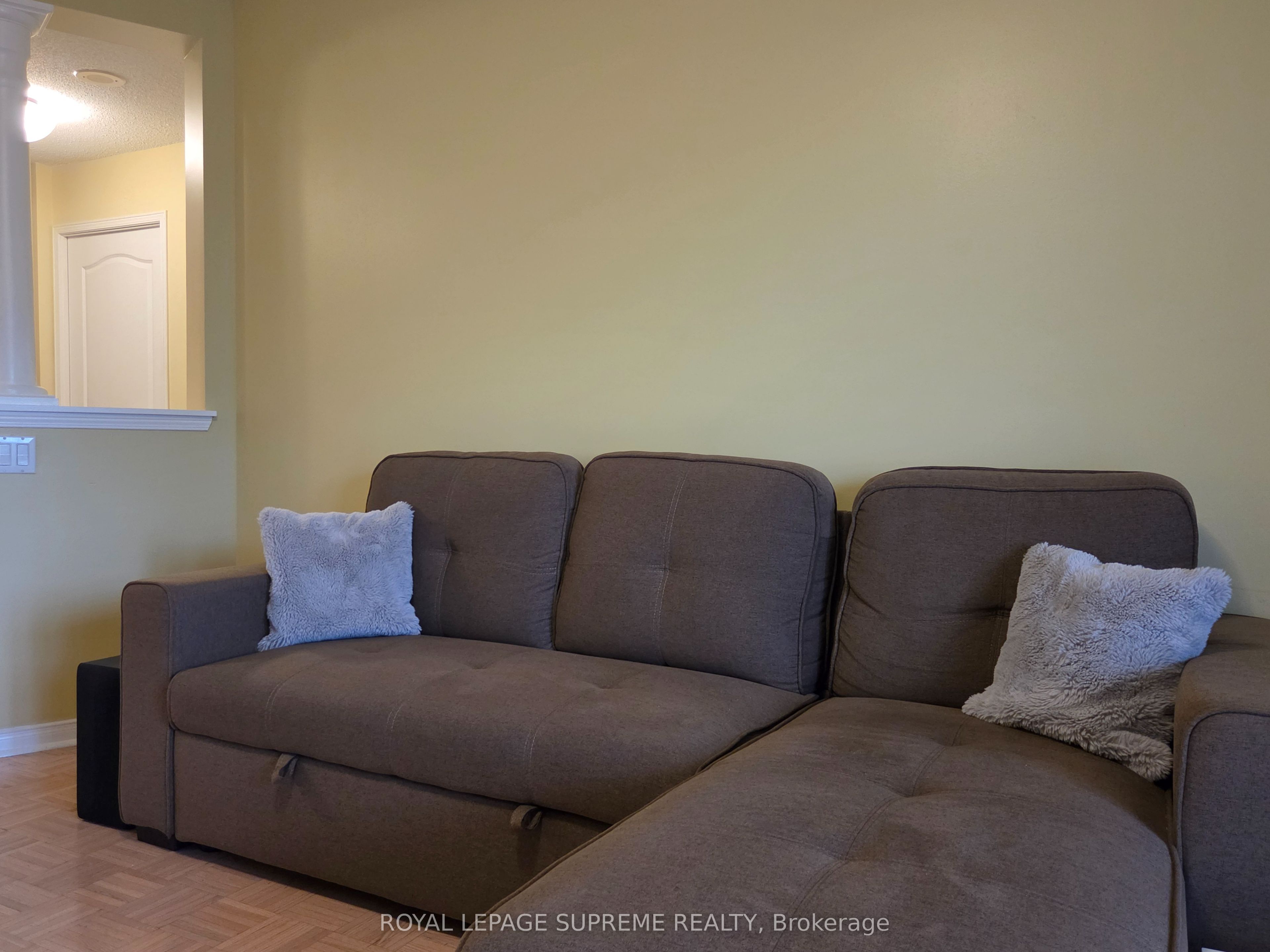 7373 Martin Grove Road 520 Property Photo 9