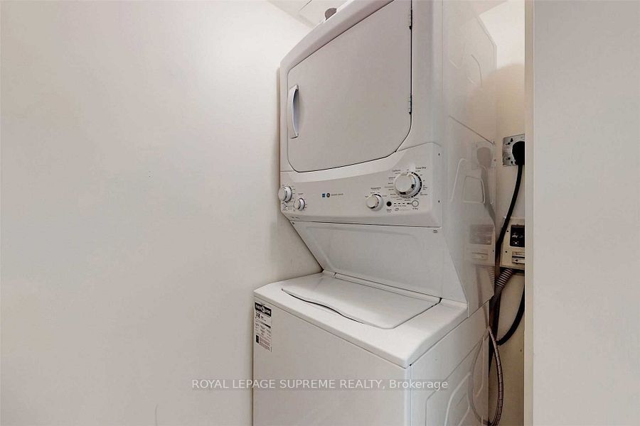 7373 Martin Grove Road 520 Property Photo 11
