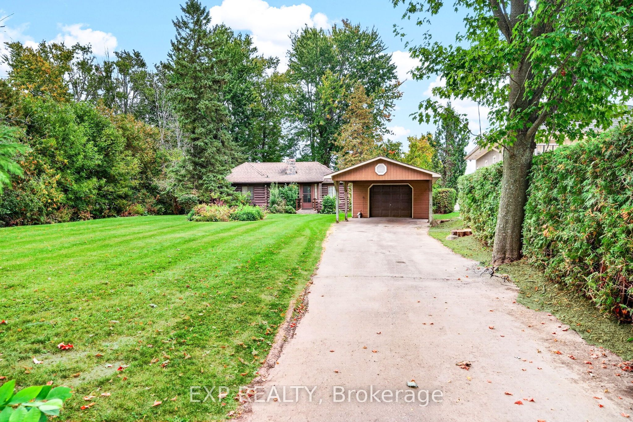 607 Duclos Point Road Property Photo 2