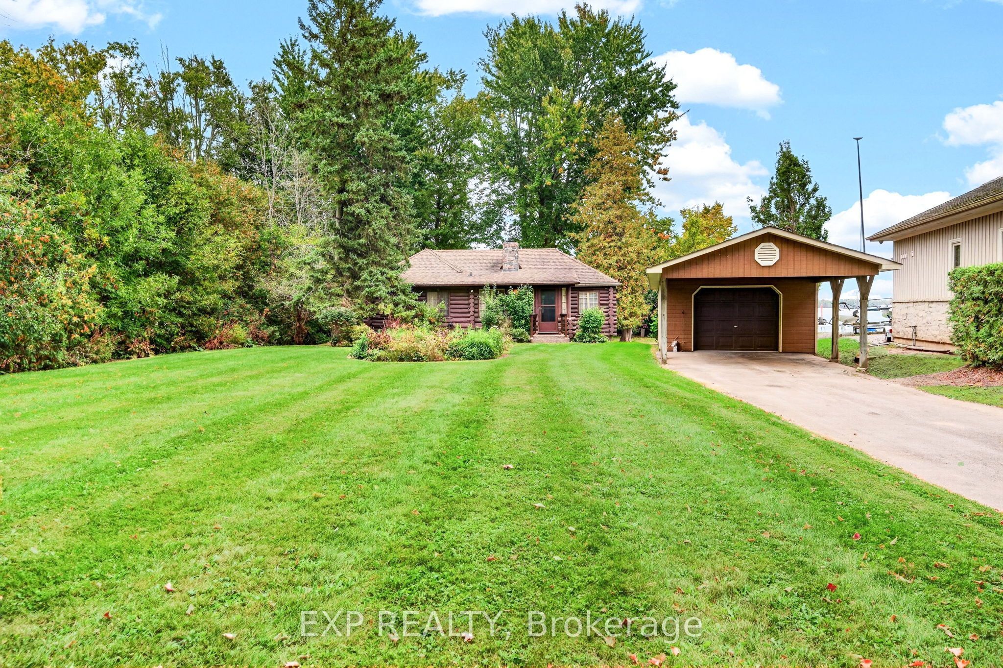 607 Duclos Point Road Property Photo 3