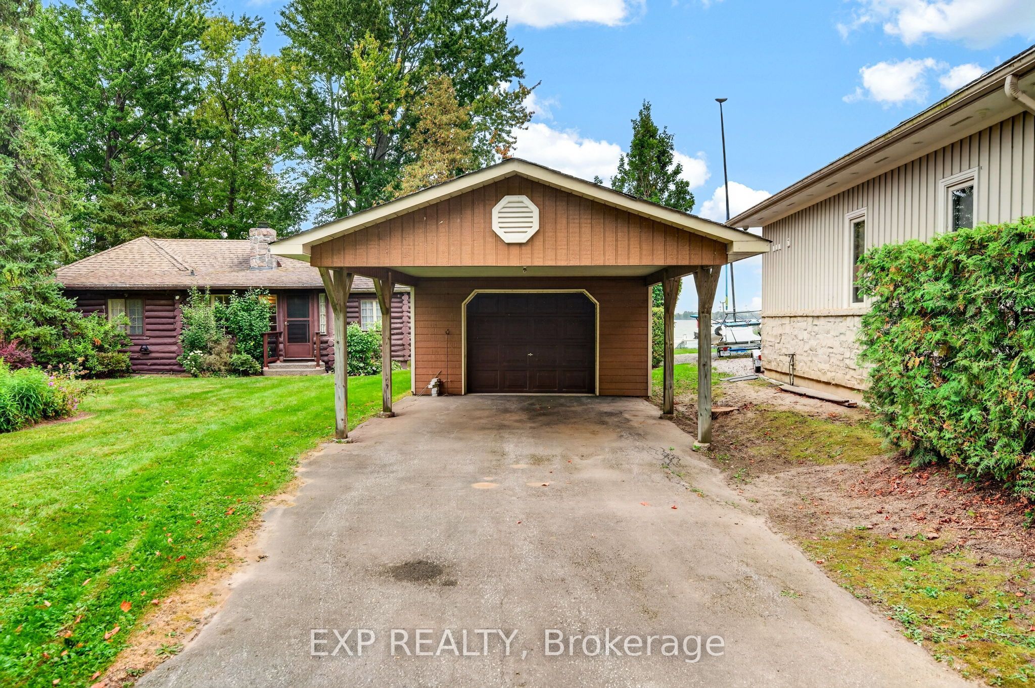 607 Duclos Point Road Property Photo 4