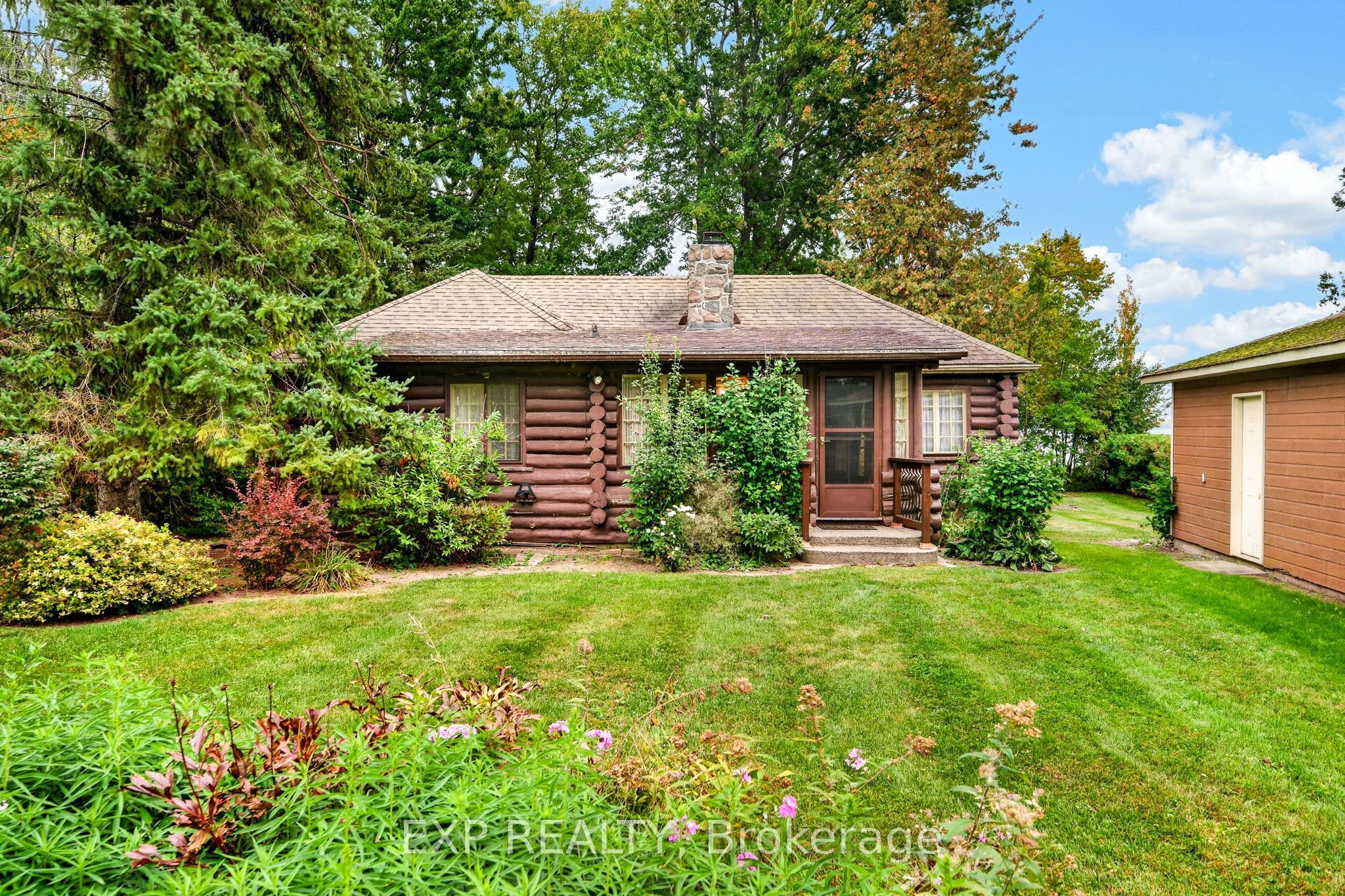 607 Duclos Point Road Property Photo 8