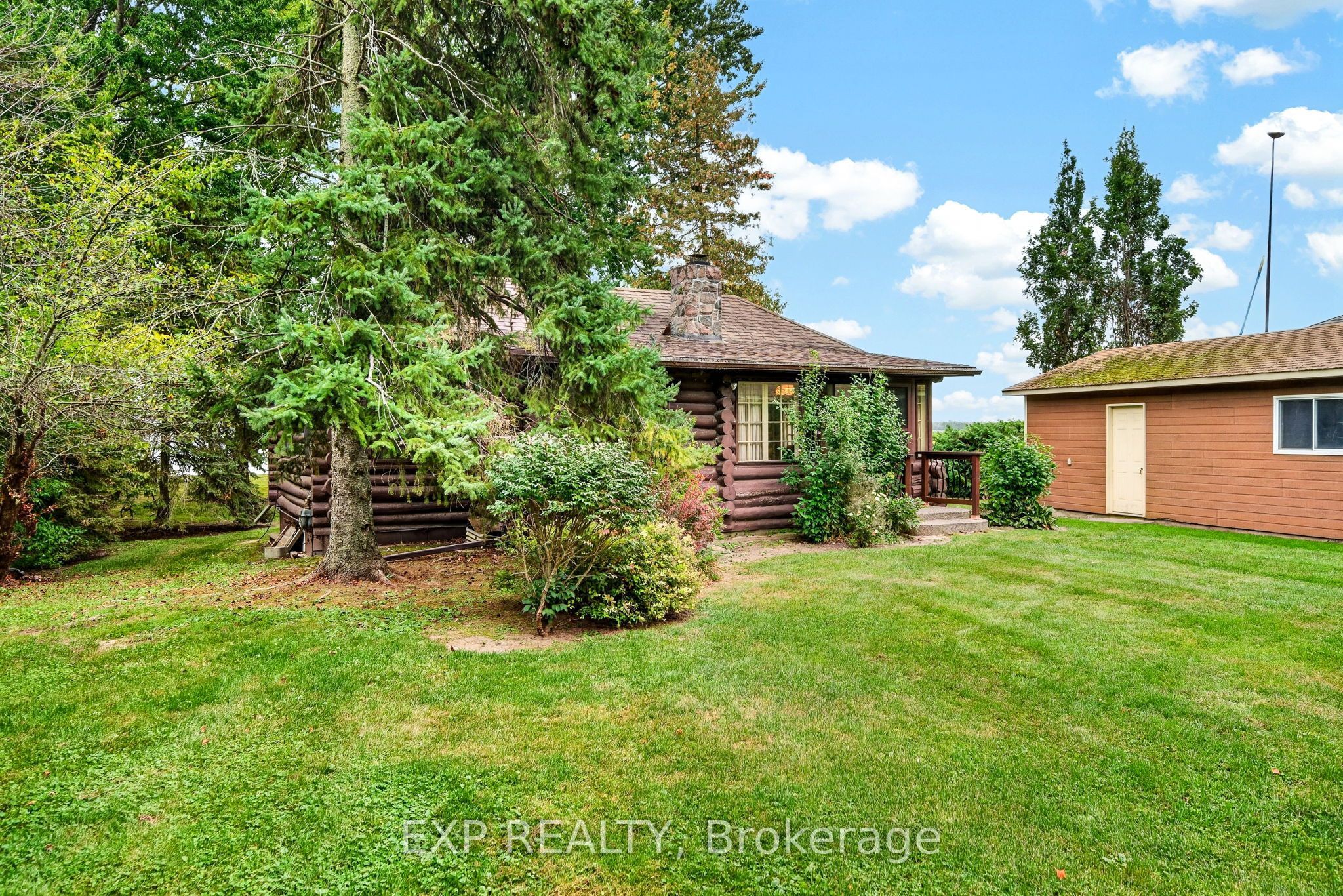 607 Duclos Point Road Property Photo 9
