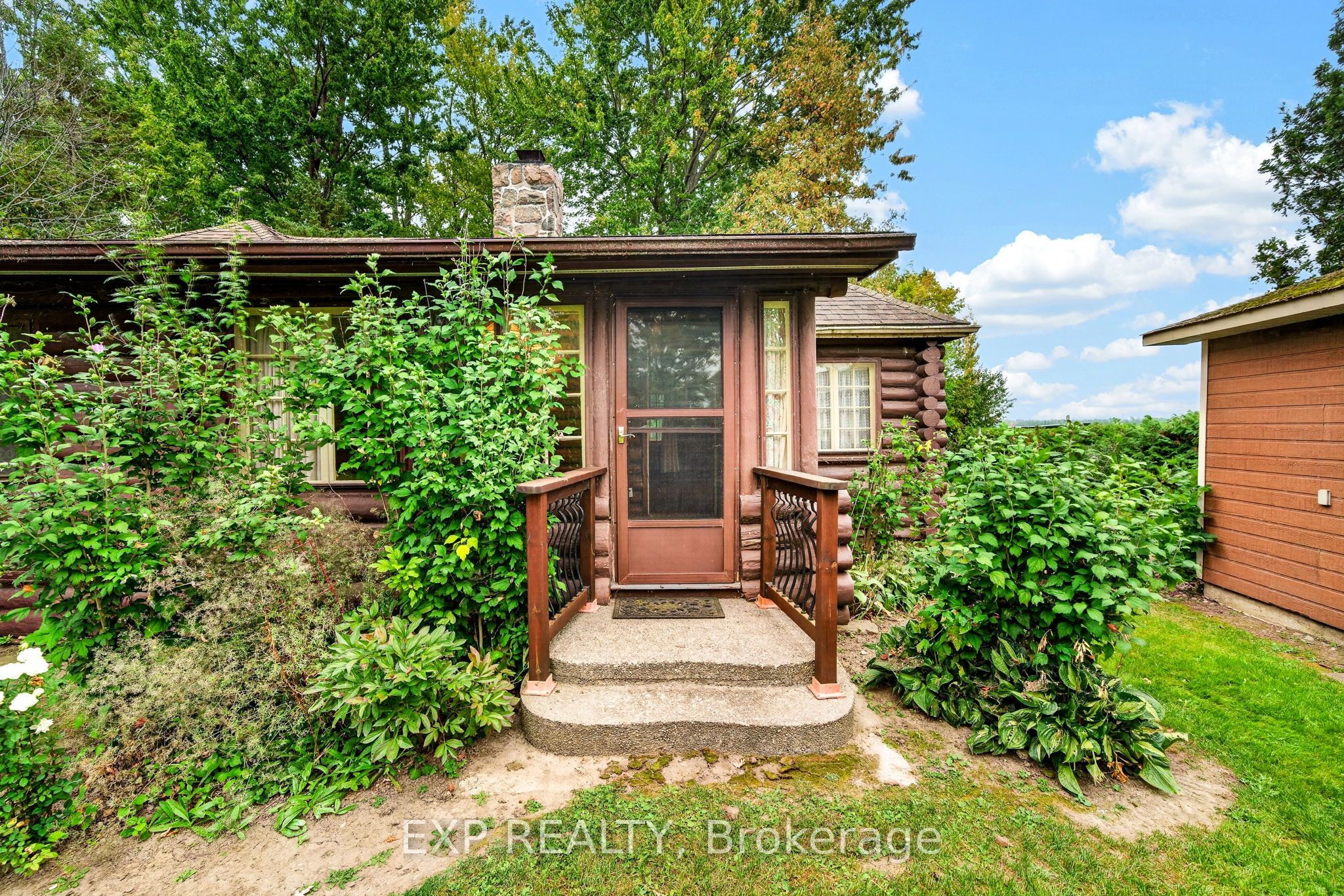 607 Duclos Point Road Property Photo 10